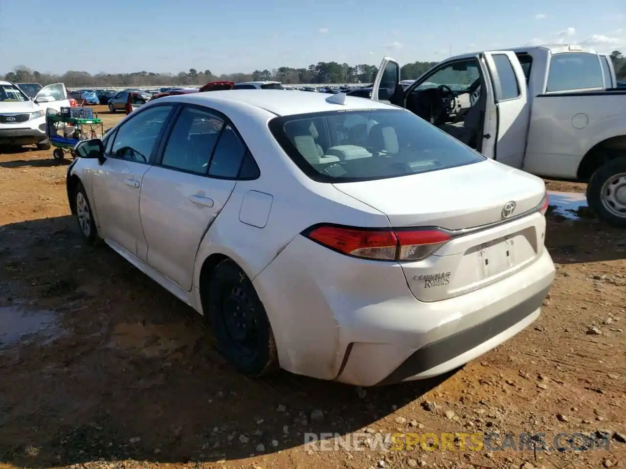 3 Photograph of a damaged car 5YFDPRAE8LP049890 TOYOTA COROLLA 2020