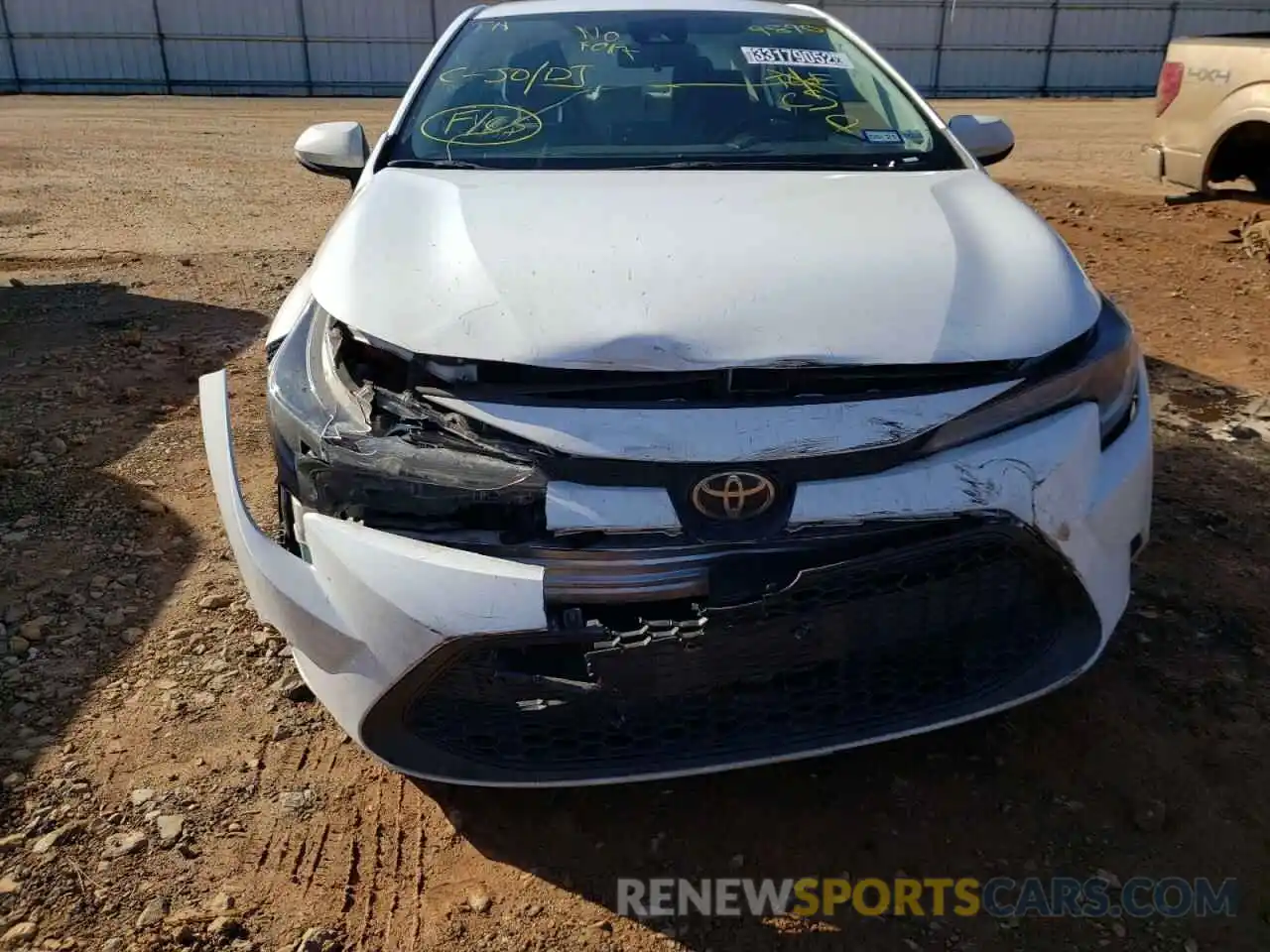 9 Photograph of a damaged car 5YFDPRAE8LP049890 TOYOTA COROLLA 2020