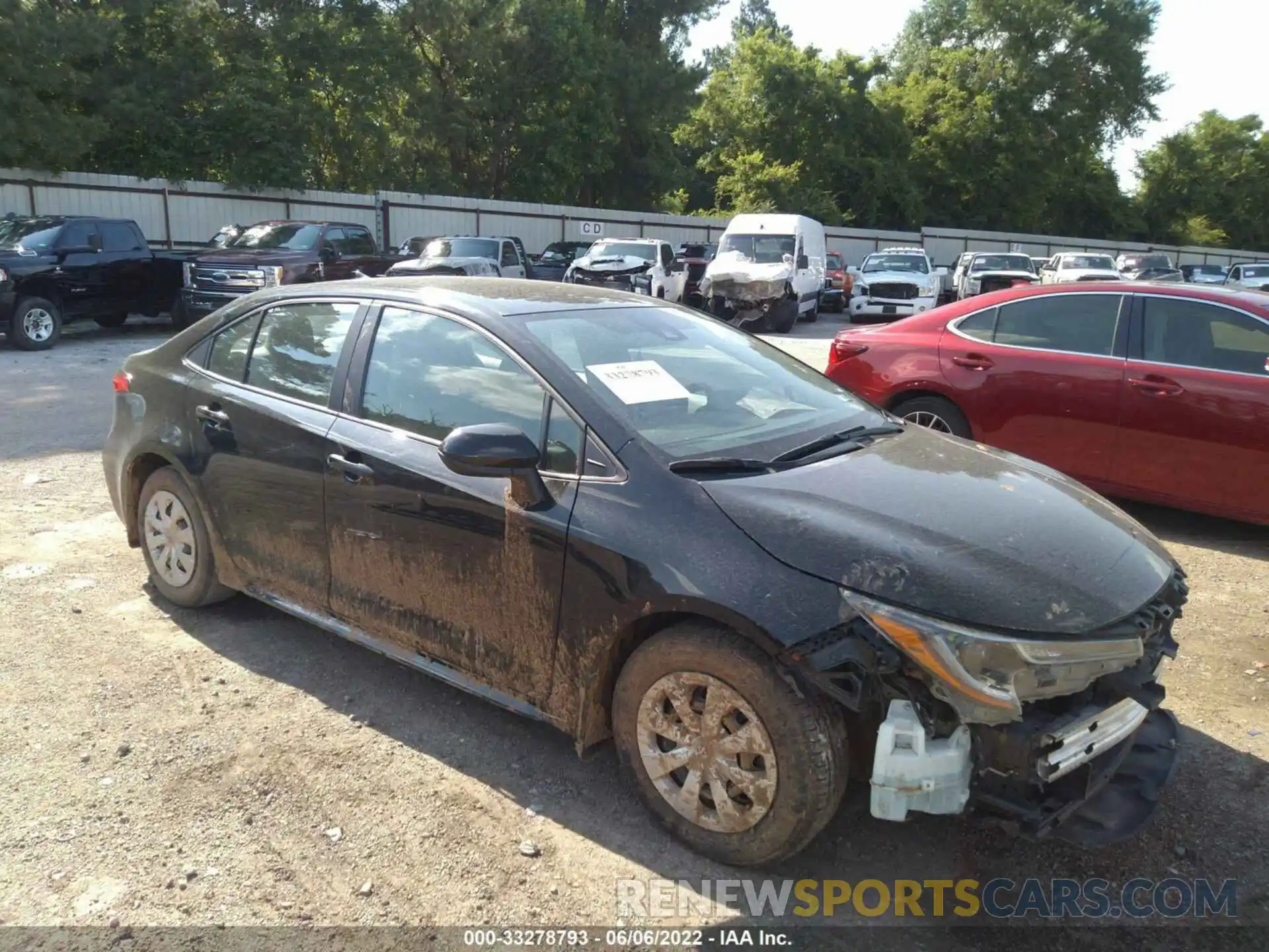 1 Photograph of a damaged car 5YFDPRAE8LP061666 TOYOTA COROLLA 2020