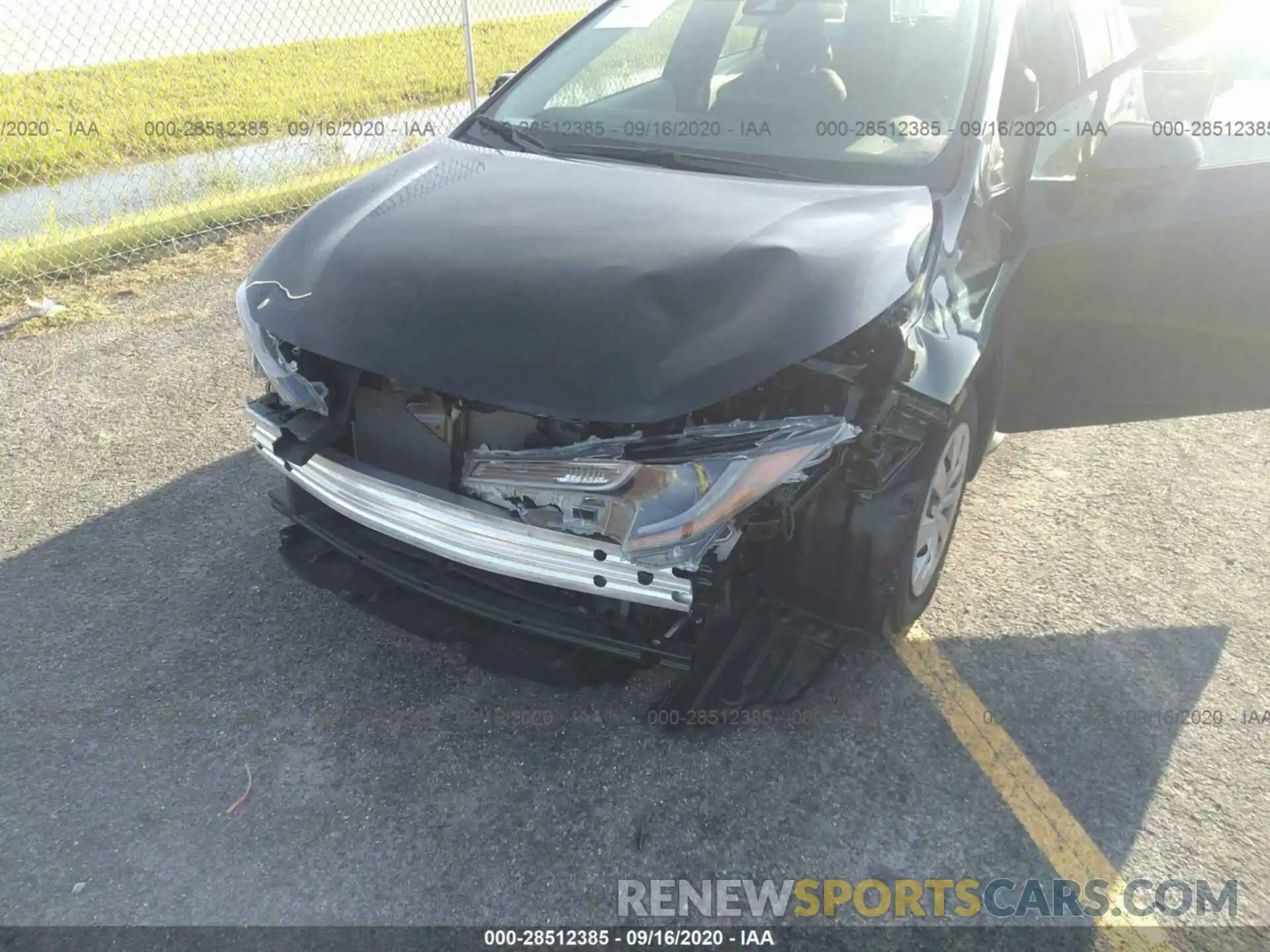 6 Photograph of a damaged car 5YFDPRAE8LP106637 TOYOTA COROLLA 2020