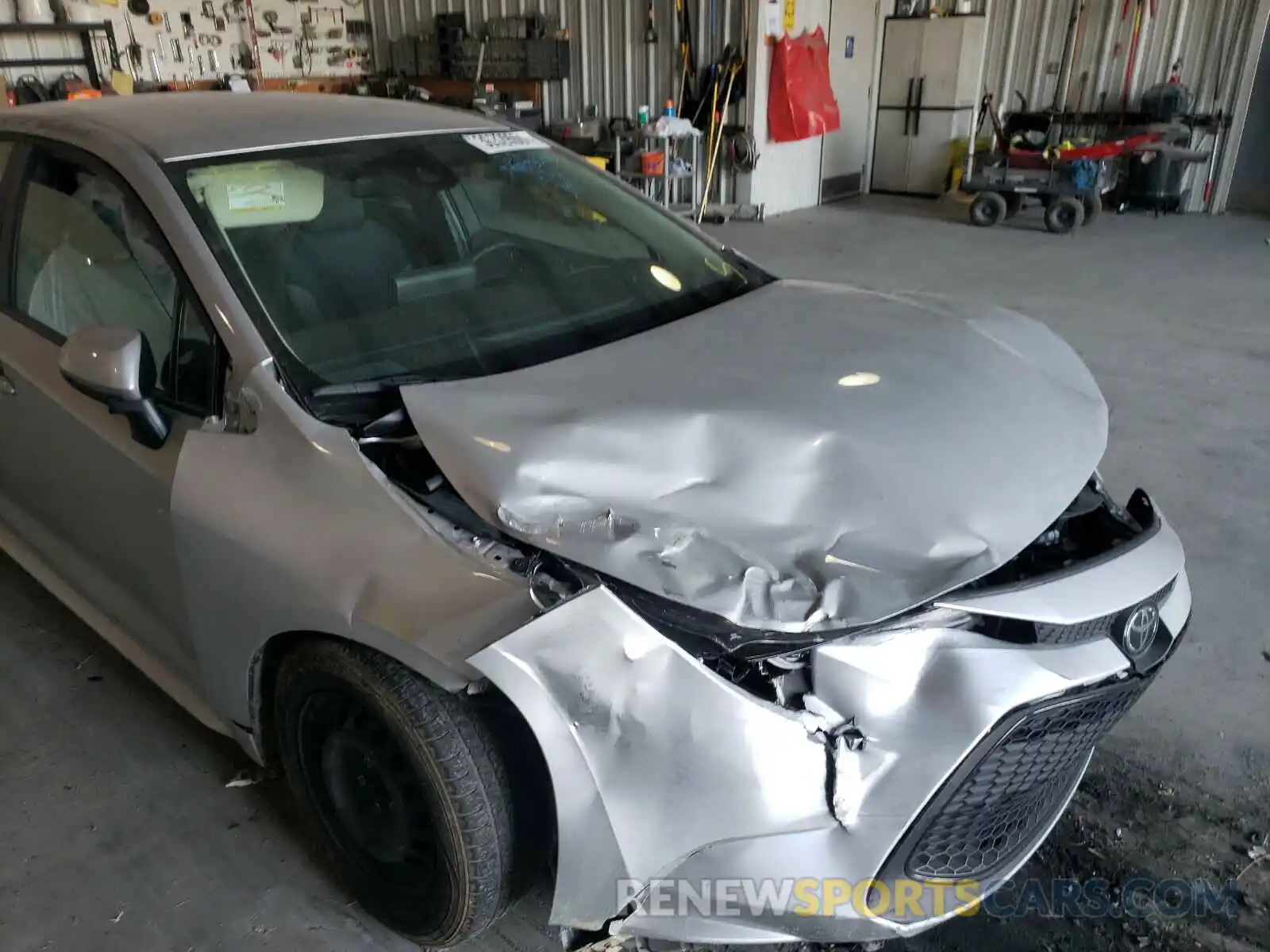 9 Photograph of a damaged car 5YFDPRAE8LP107478 TOYOTA COROLLA 2020