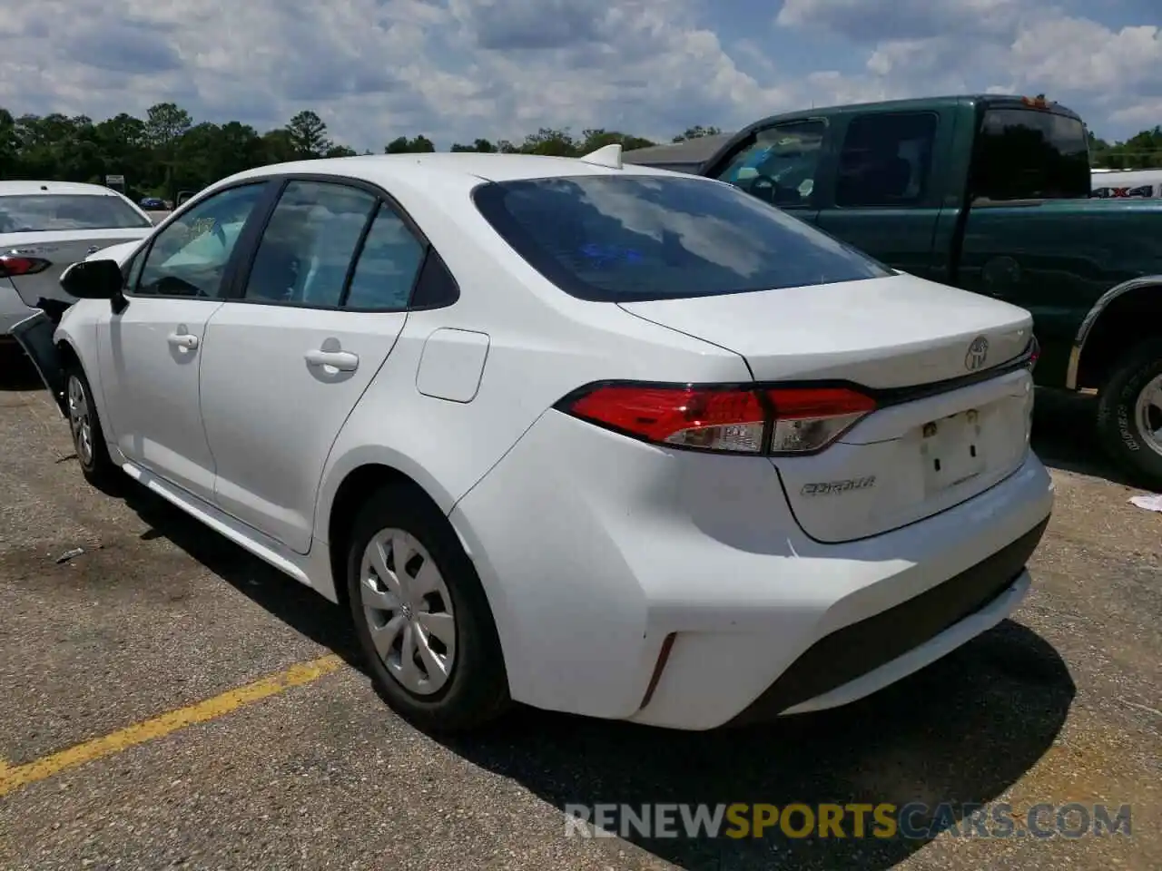 3 Photograph of a damaged car 5YFDPRAE8LP121462 TOYOTA COROLLA 2020