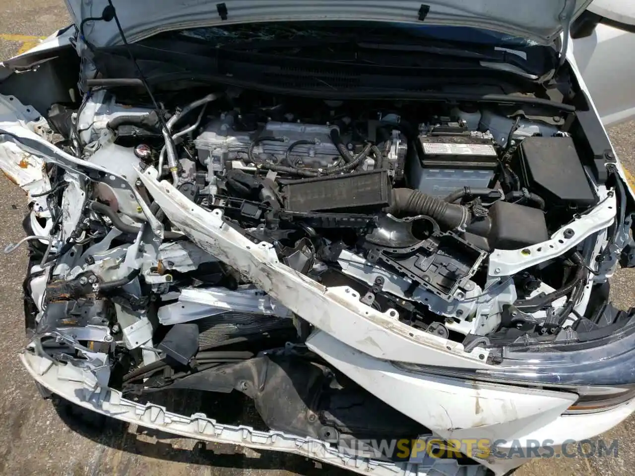 7 Photograph of a damaged car 5YFDPRAE8LP121462 TOYOTA COROLLA 2020