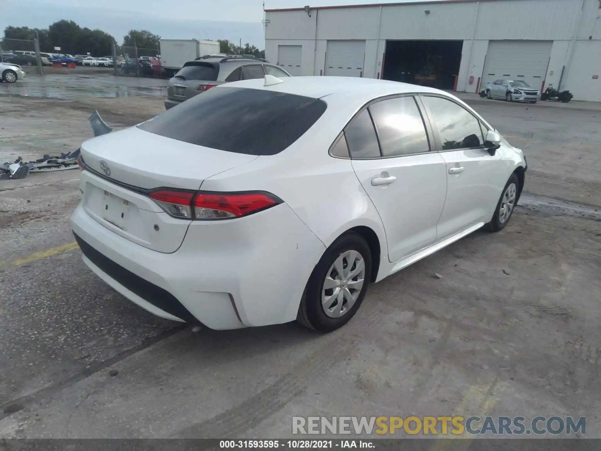 4 Photograph of a damaged car 5YFDPRAE9LP005896 TOYOTA COROLLA 2020