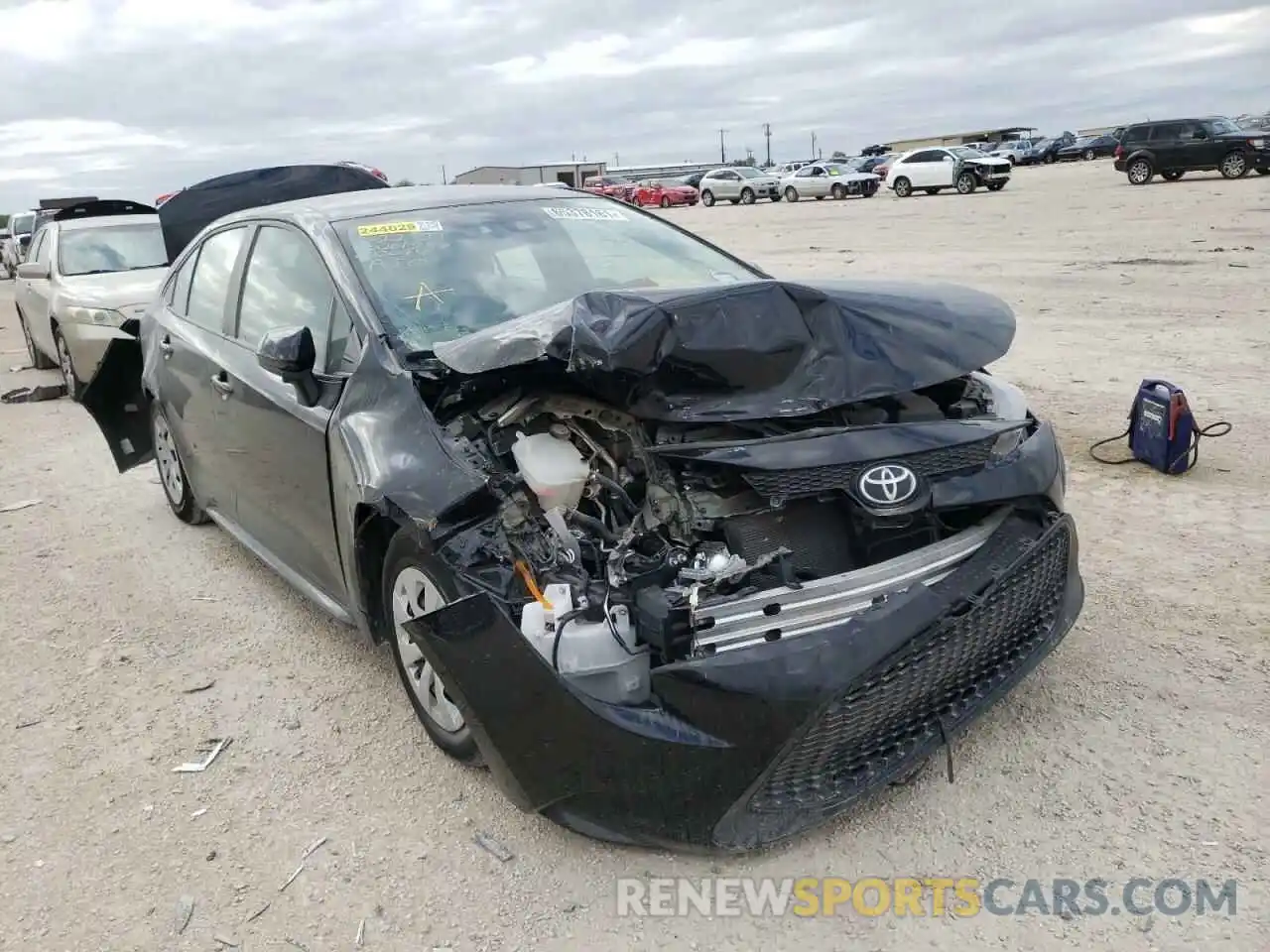 1 Photograph of a damaged car 5YFDPRAE9LP032094 TOYOTA COROLLA 2020