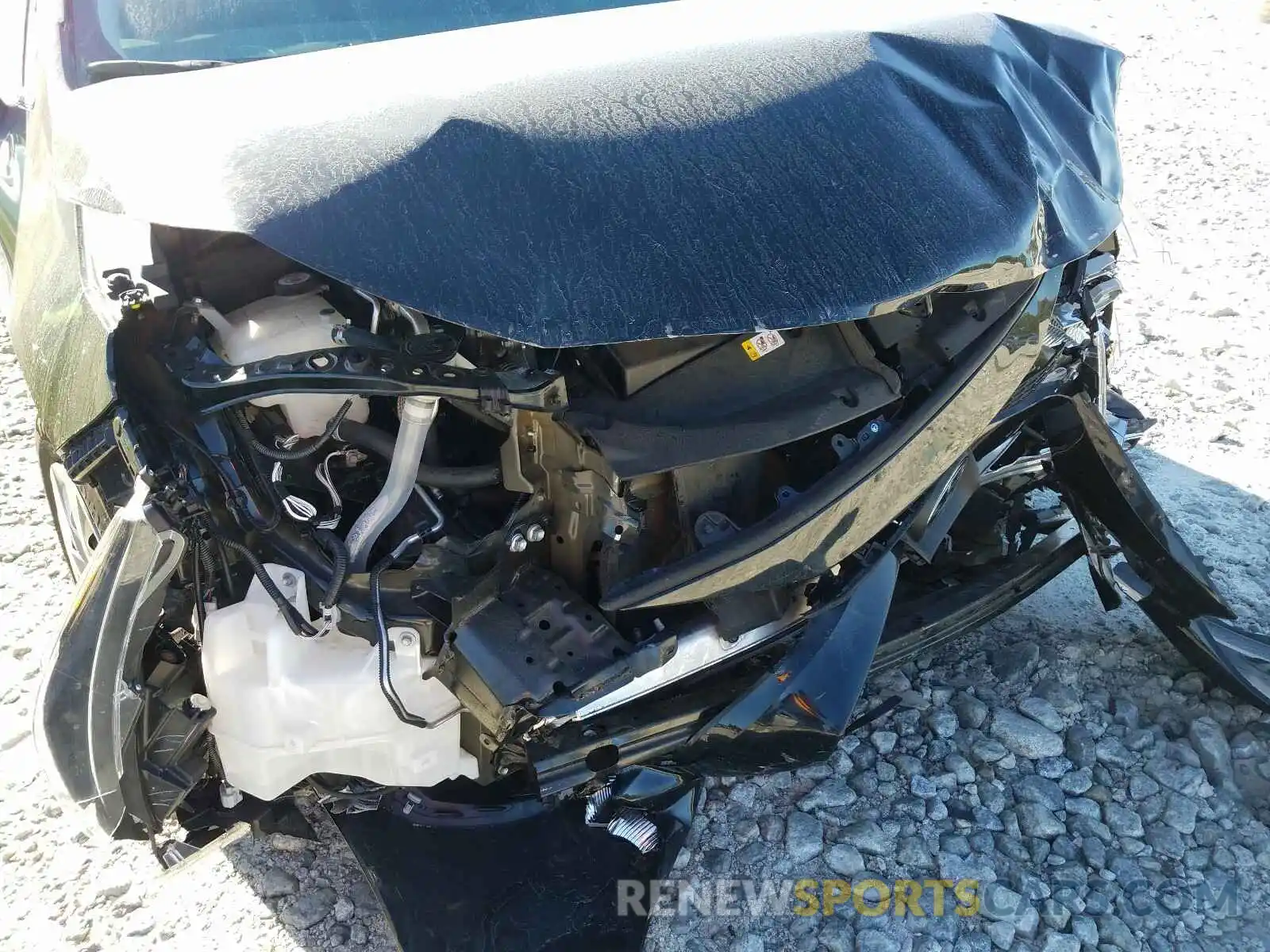 9 Photograph of a damaged car 5YFDPRAE9LP048778 TOYOTA COROLLA 2020