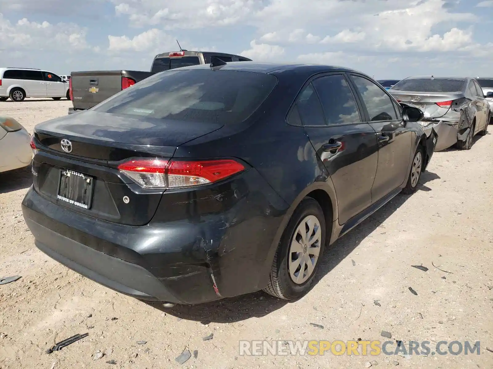 4 Photograph of a damaged car 5YFDPRAE9LP074829 TOYOTA COROLLA 2020