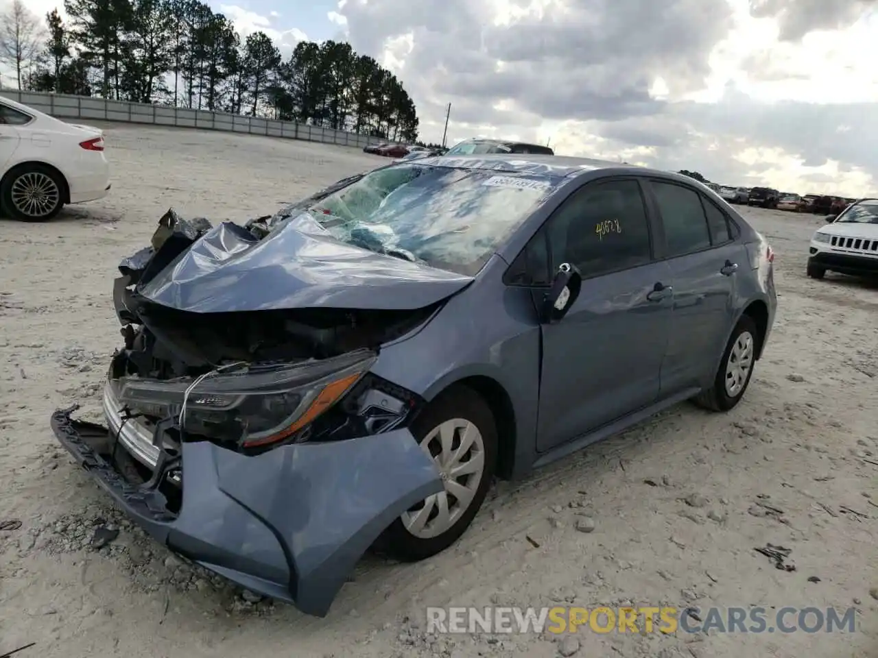 2 Photograph of a damaged car 5YFDPRAE9LP105772 TOYOTA COROLLA 2020