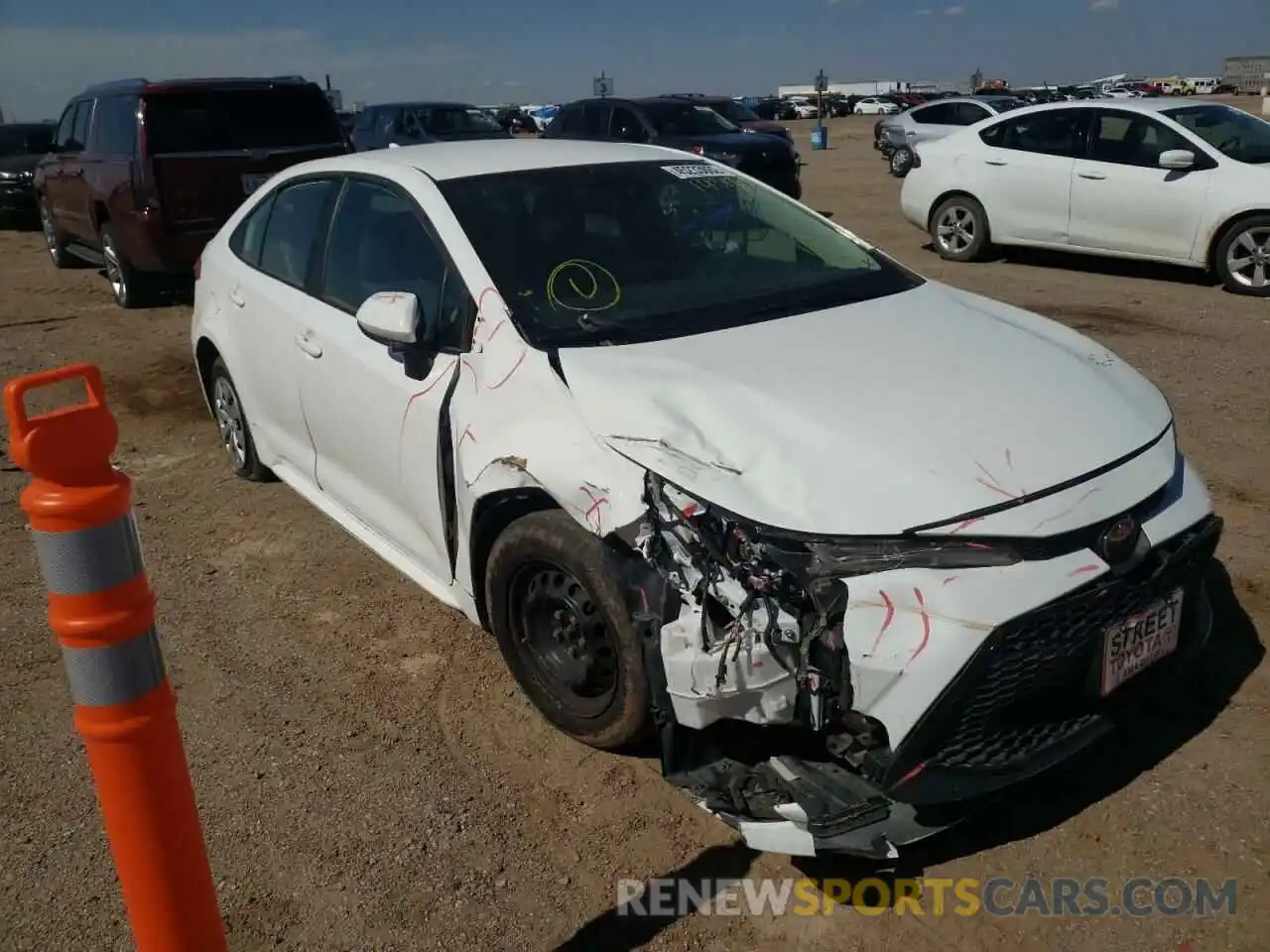 1 Photograph of a damaged car 5YFDPRAE9LP143132 TOYOTA COROLLA 2020