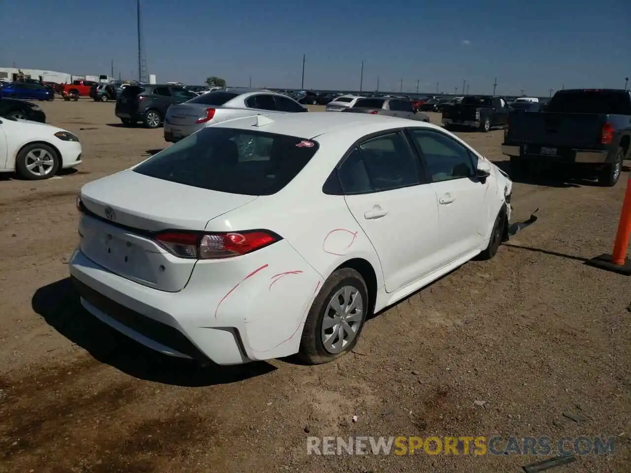 4 Photograph of a damaged car 5YFDPRAE9LP143132 TOYOTA COROLLA 2020