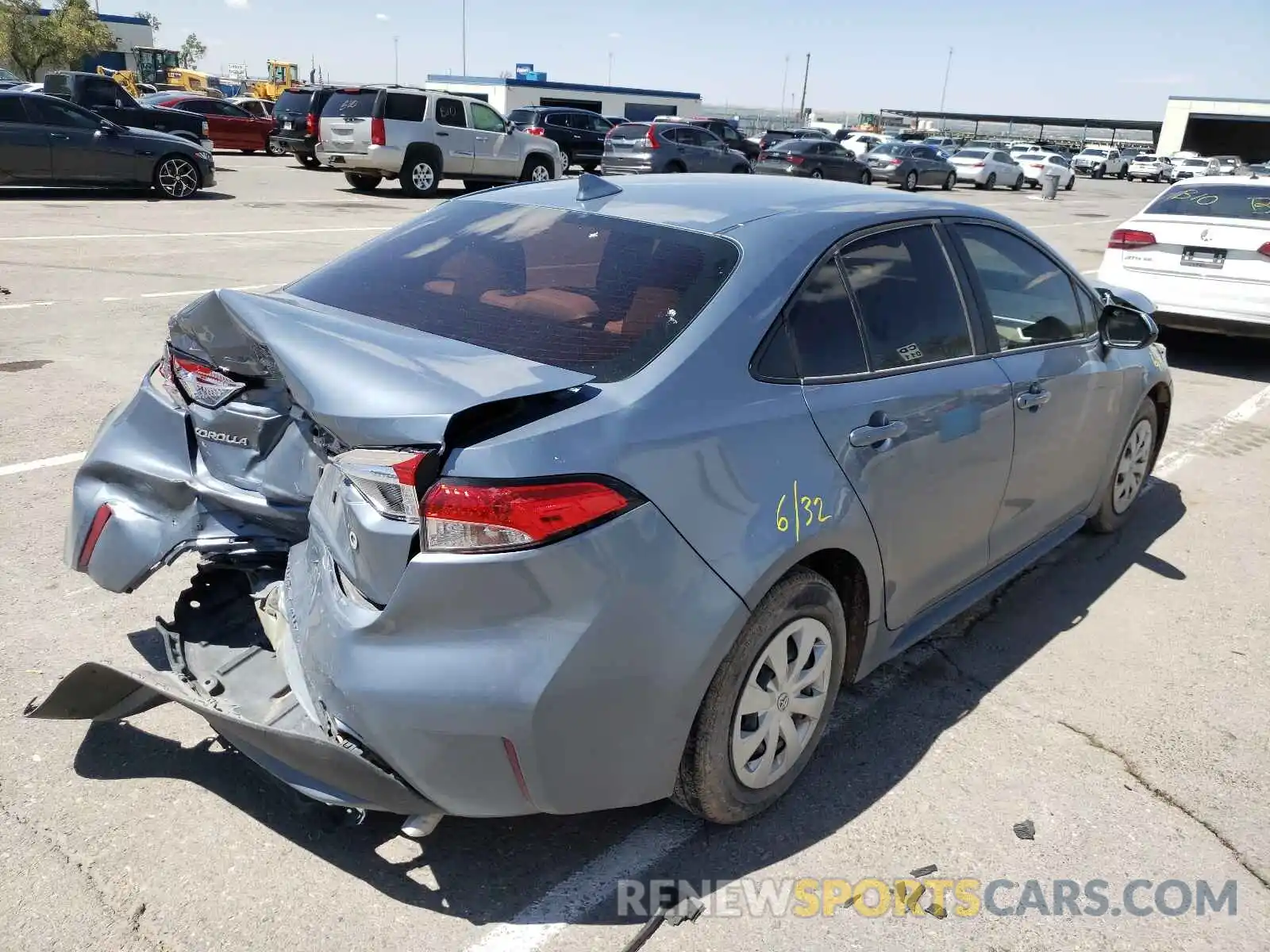 4 Photograph of a damaged car 5YFDPRAEXLP006166 TOYOTA COROLLA 2020