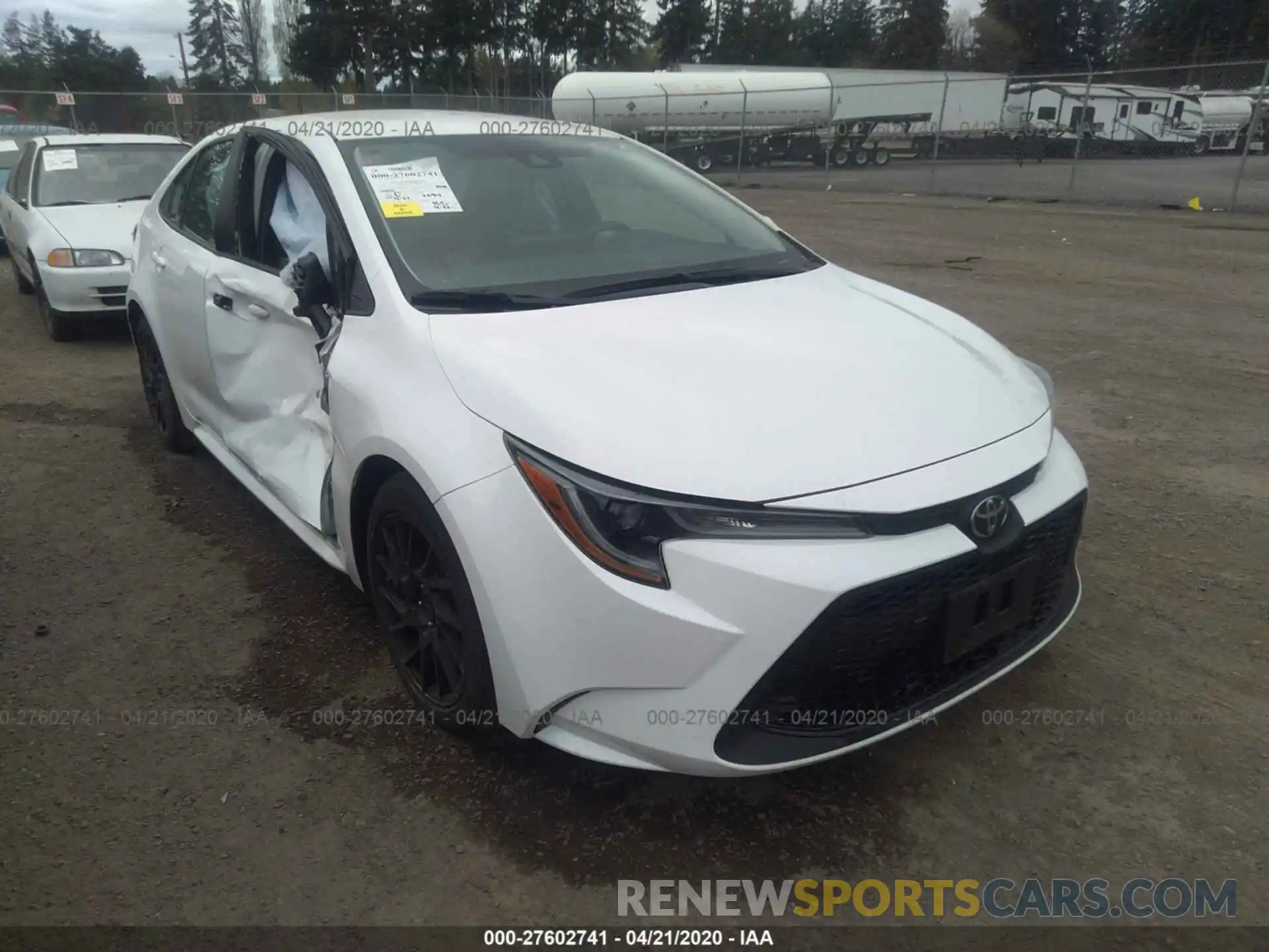 1 Photograph of a damaged car 5YFDPRAEXLP013828 TOYOTA COROLLA 2020