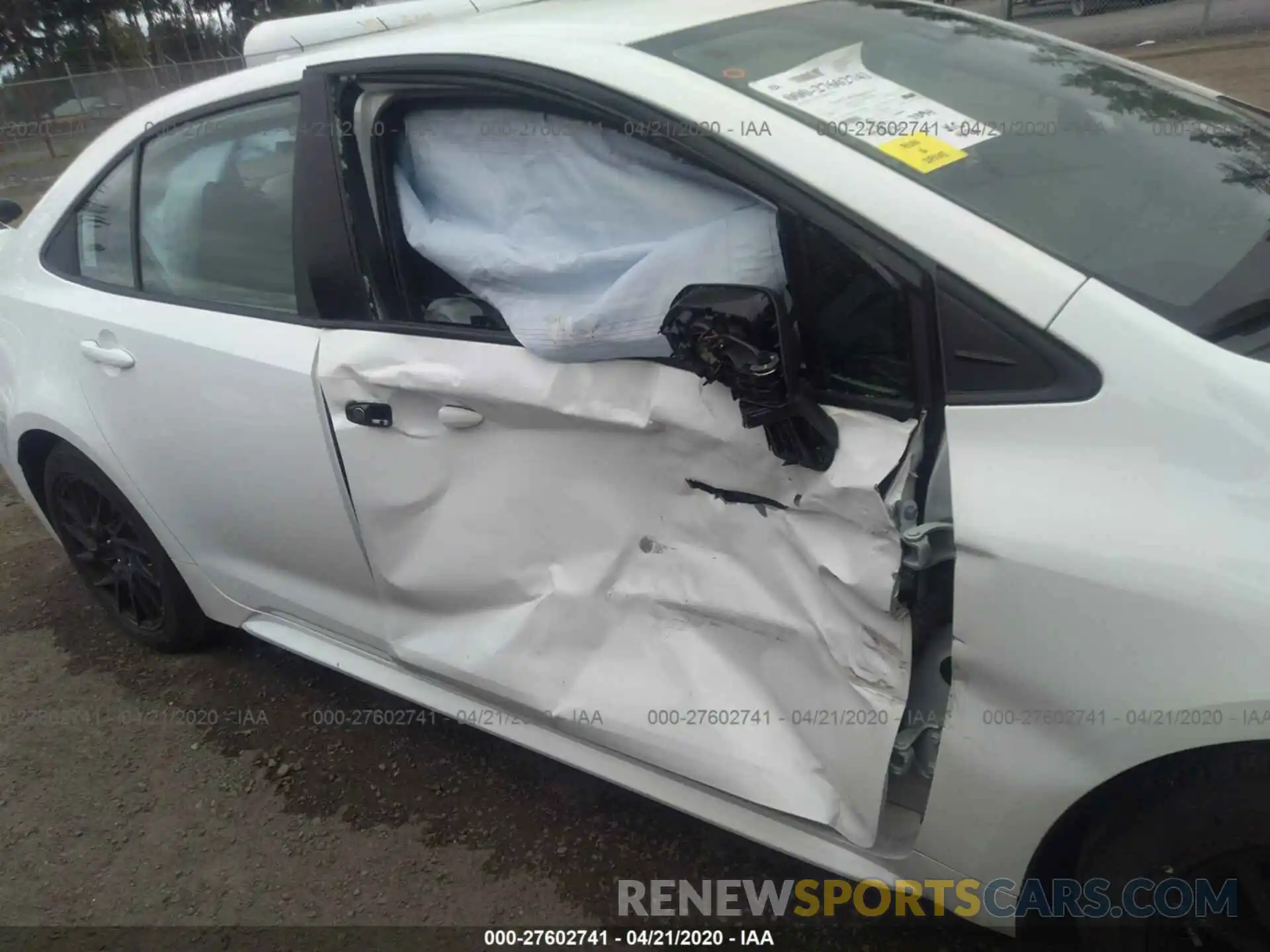 6 Photograph of a damaged car 5YFDPRAEXLP013828 TOYOTA COROLLA 2020