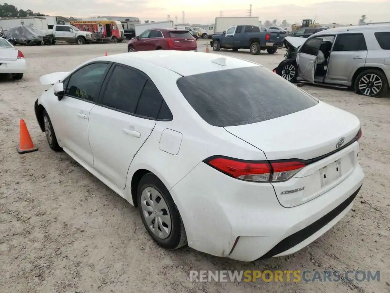 3 Photograph of a damaged car 5YFDPRAEXLP015207 TOYOTA COROLLA 2020