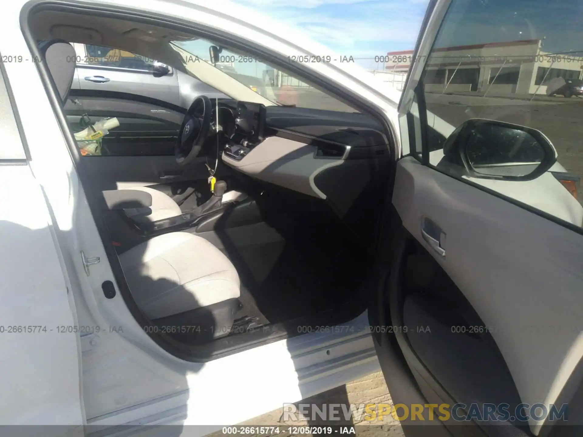 5 Photograph of a damaged car 5YFDPRAEXLP037790 TOYOTA COROLLA 2020