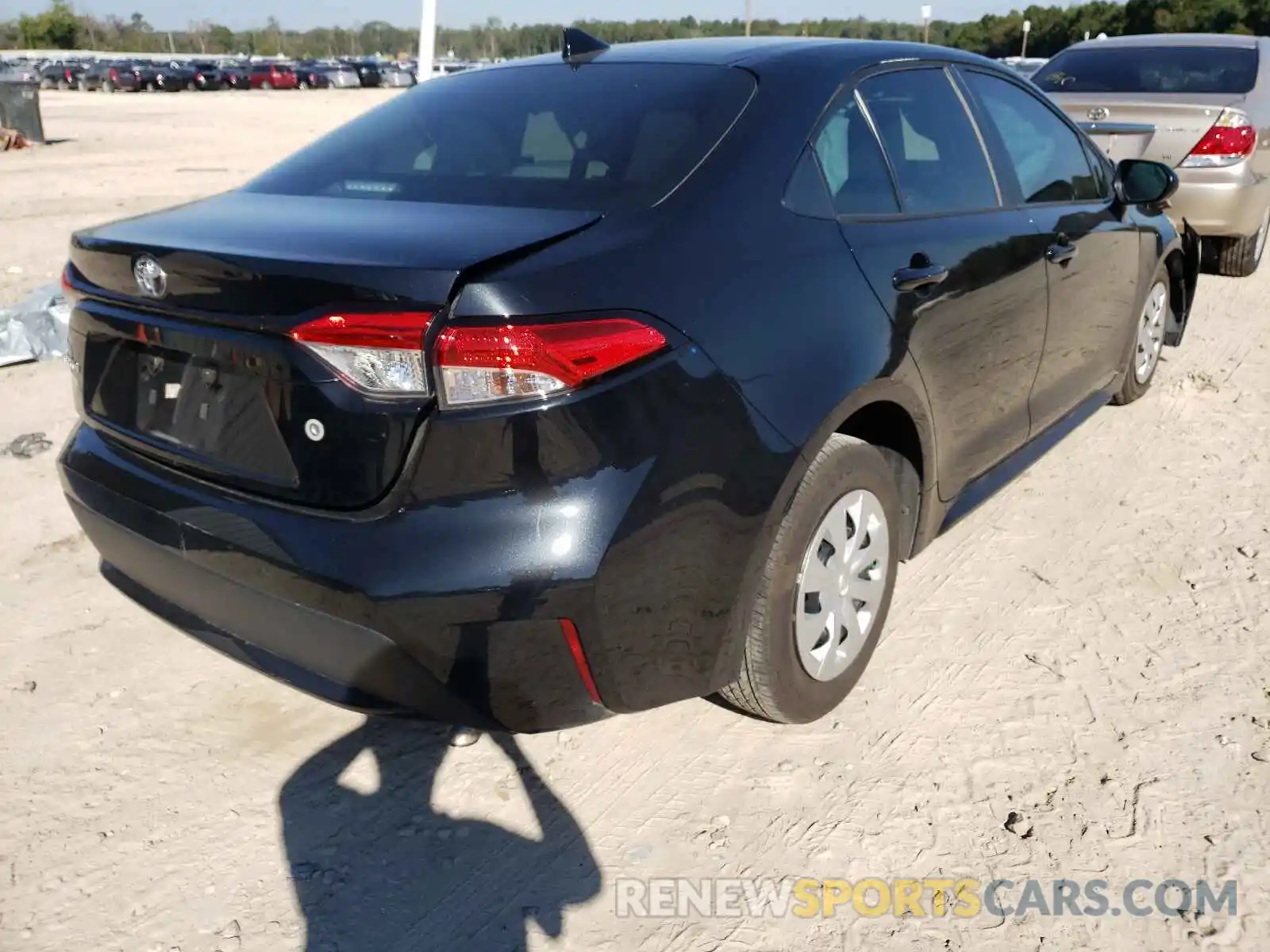 4 Photograph of a damaged car 5YFDPRAEXLP053326 TOYOTA COROLLA 2020