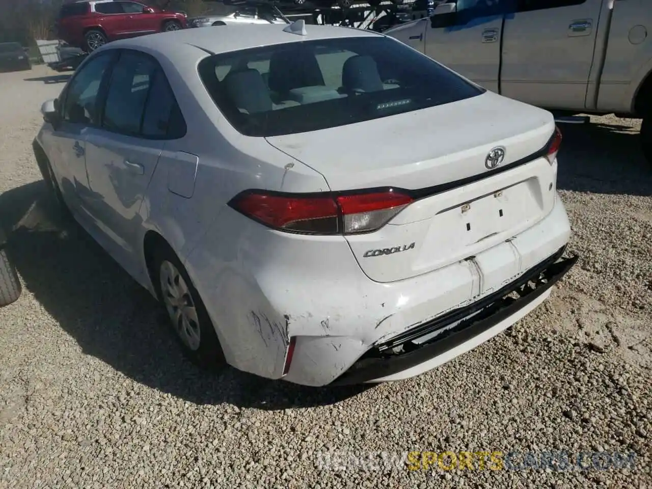 3 Photograph of a damaged car 5YFDPRAEXLP079926 TOYOTA COROLLA 2020