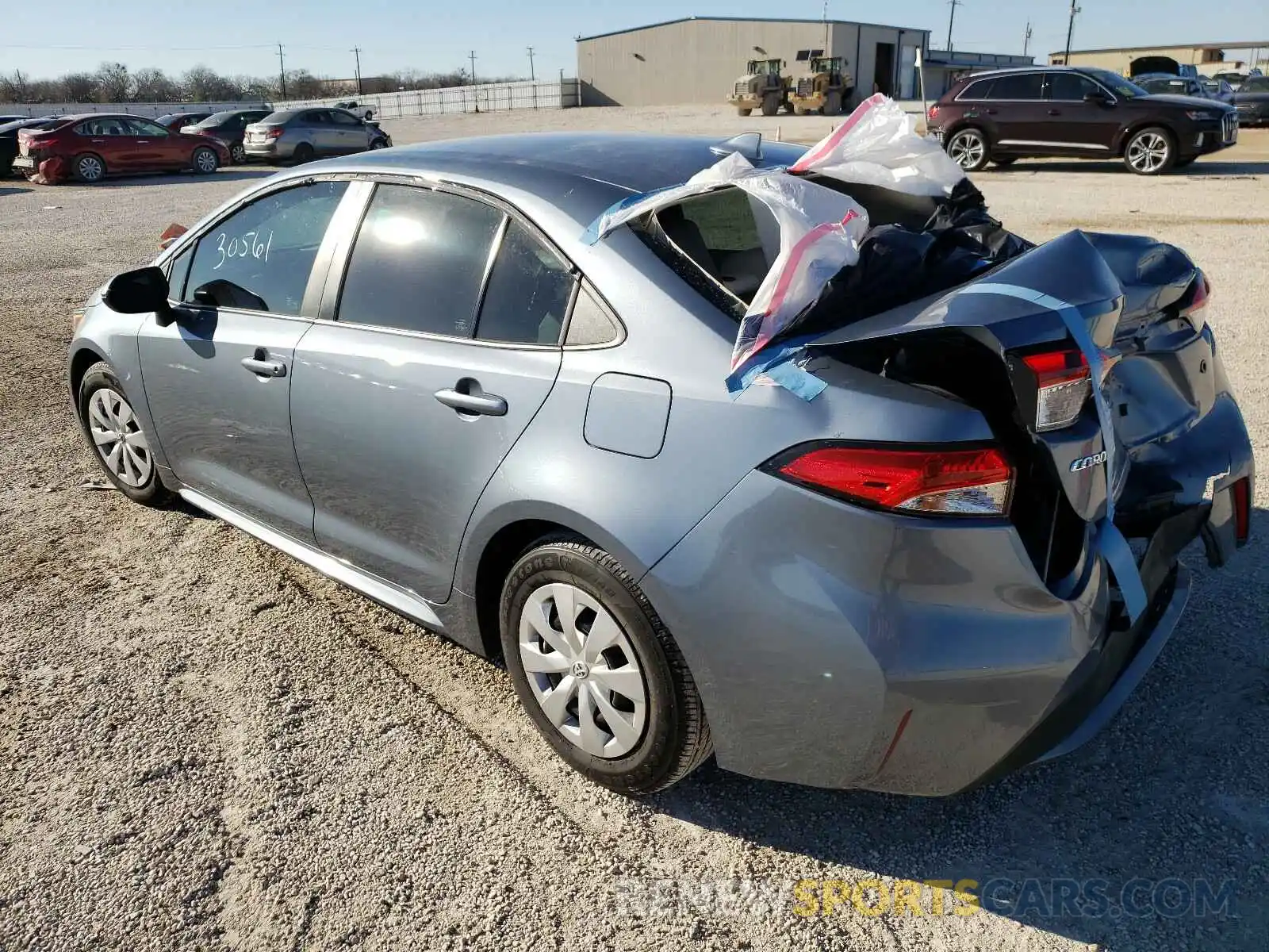 3 Photograph of a damaged car 5YFDPRAEXLP101066 TOYOTA COROLLA 2020