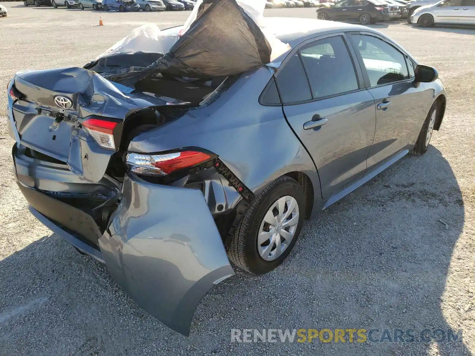 4 Photograph of a damaged car 5YFDPRAEXLP101066 TOYOTA COROLLA 2020