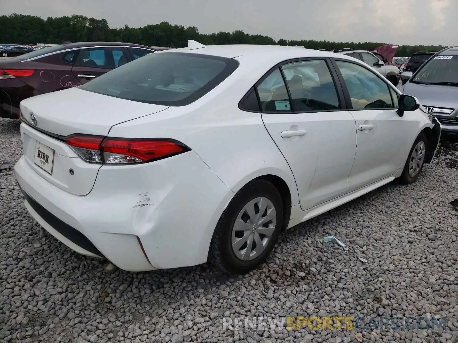 4 Photograph of a damaged car 5YFDPRAEXLP123343 TOYOTA COROLLA 2020