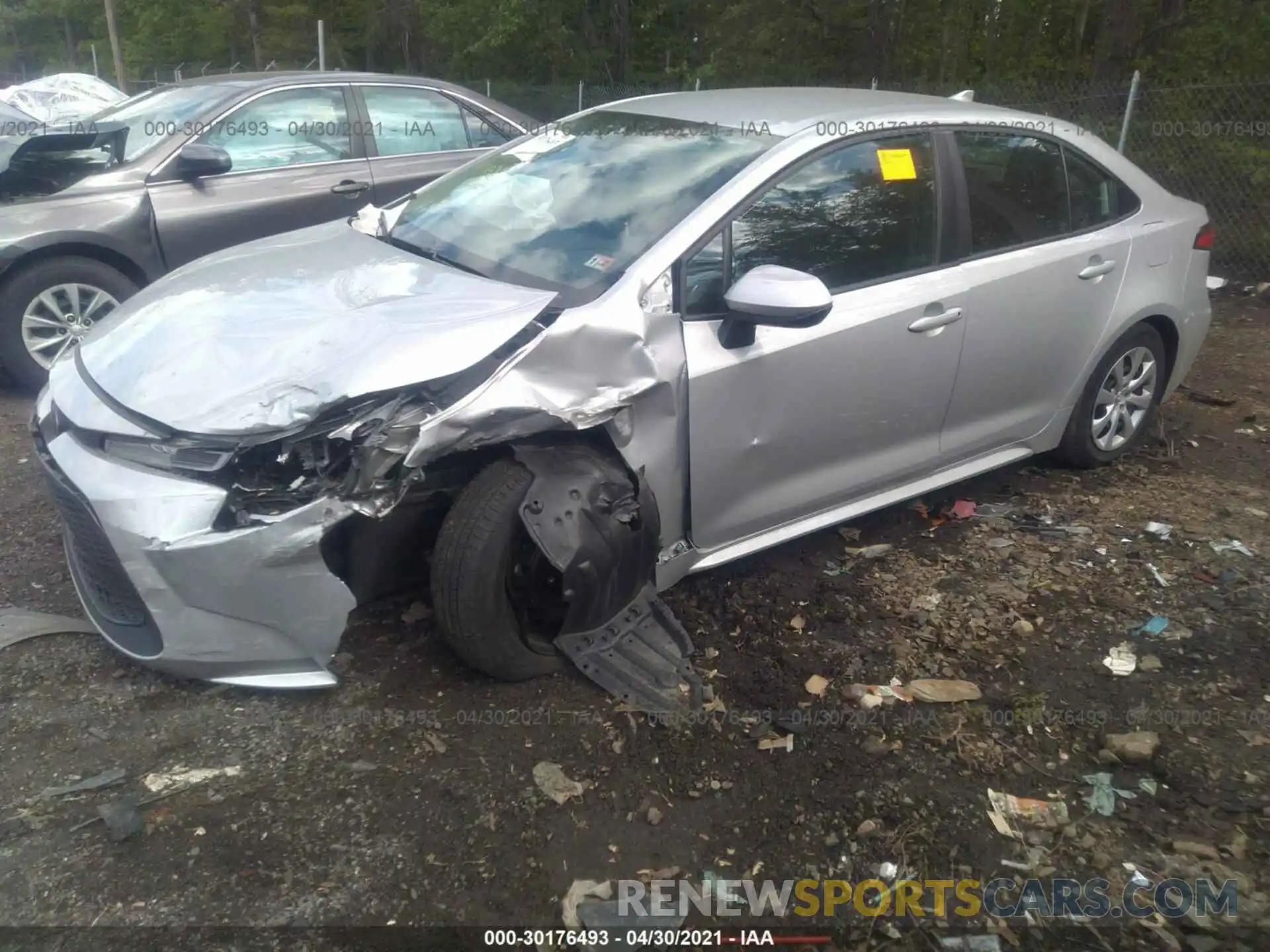 2 Photograph of a damaged car 5YFEPRAE0LP003233 TOYOTA COROLLA 2020