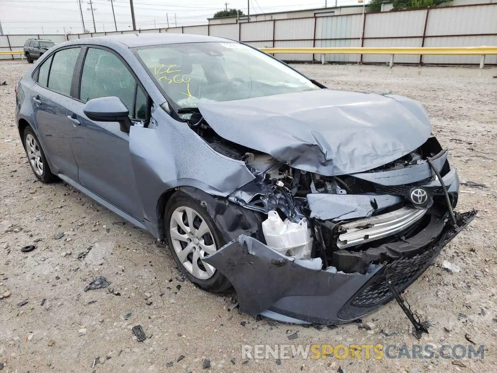 1 Photograph of a damaged car 5YFEPRAE0LP004009 TOYOTA COROLLA 2020