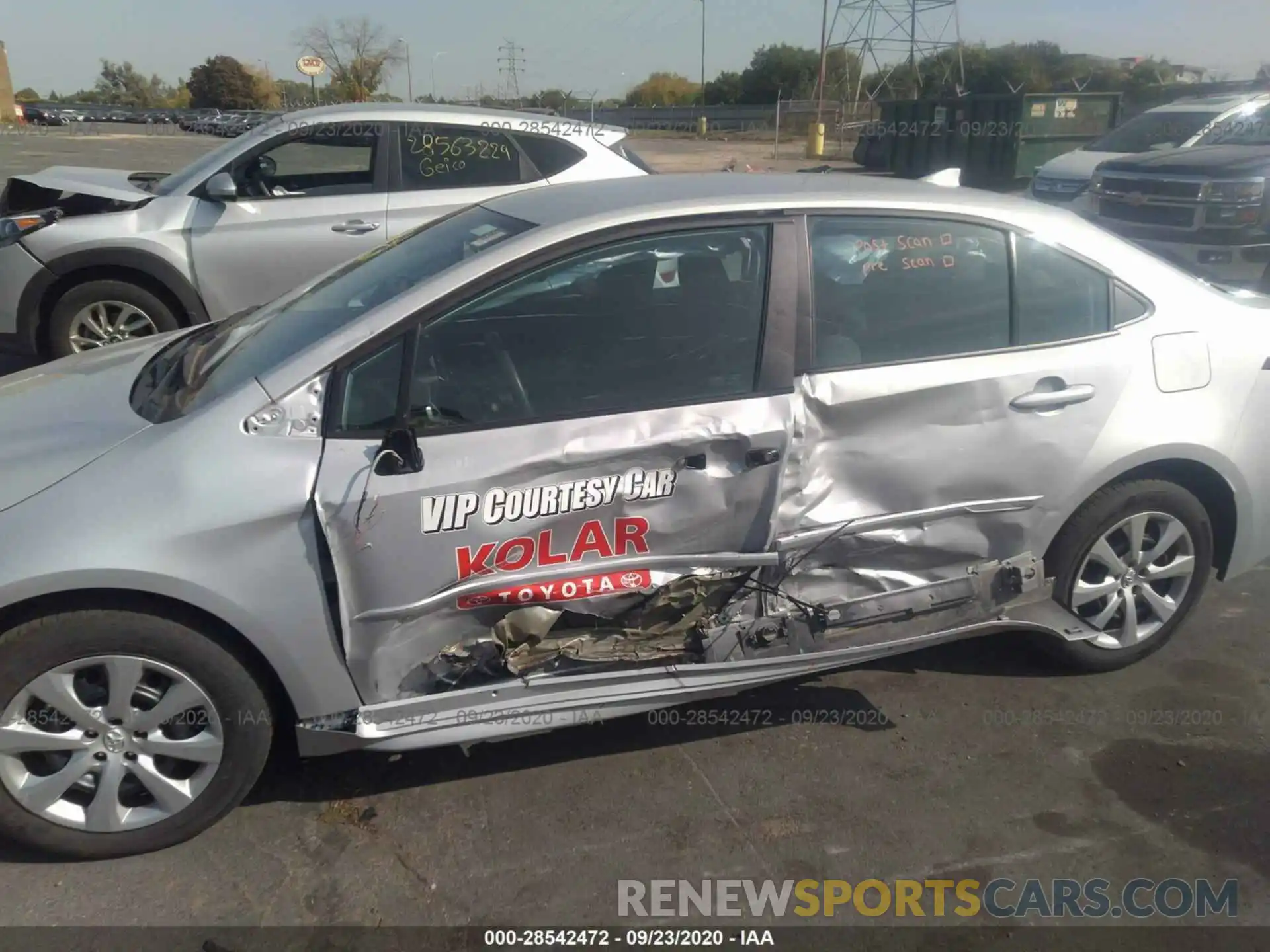 6 Photograph of a damaged car 5YFEPRAE0LP004219 TOYOTA COROLLA 2020