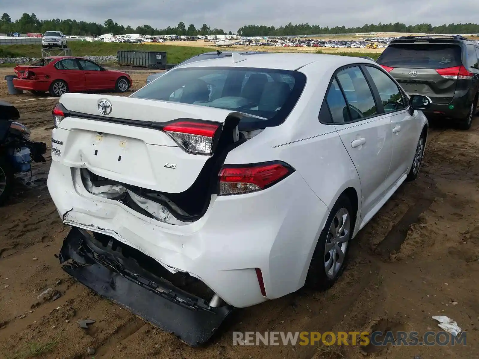 4 Photograph of a damaged car 5YFEPRAE0LP006536 TOYOTA COROLLA 2020