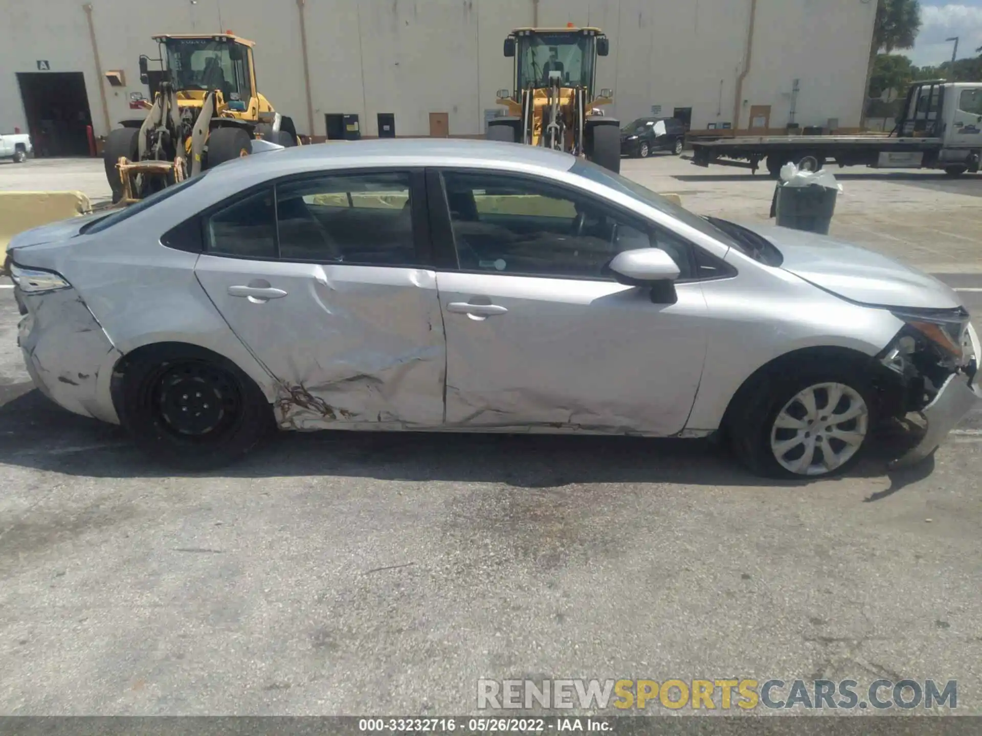 6 Photograph of a damaged car 5YFEPRAE0LP008691 TOYOTA COROLLA 2020