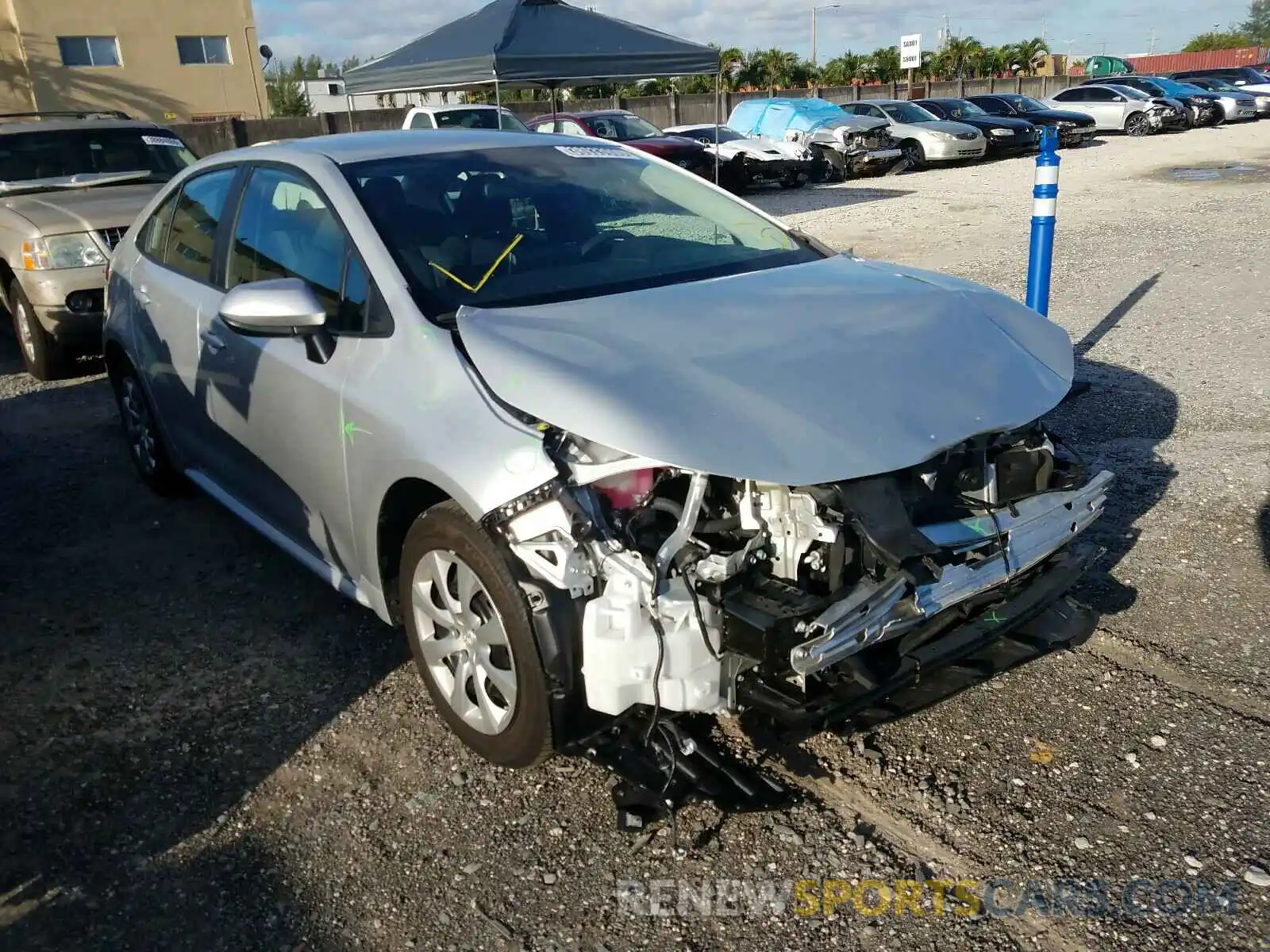 1 Photograph of a damaged car 5YFEPRAE0LP009517 TOYOTA COROLLA 2020