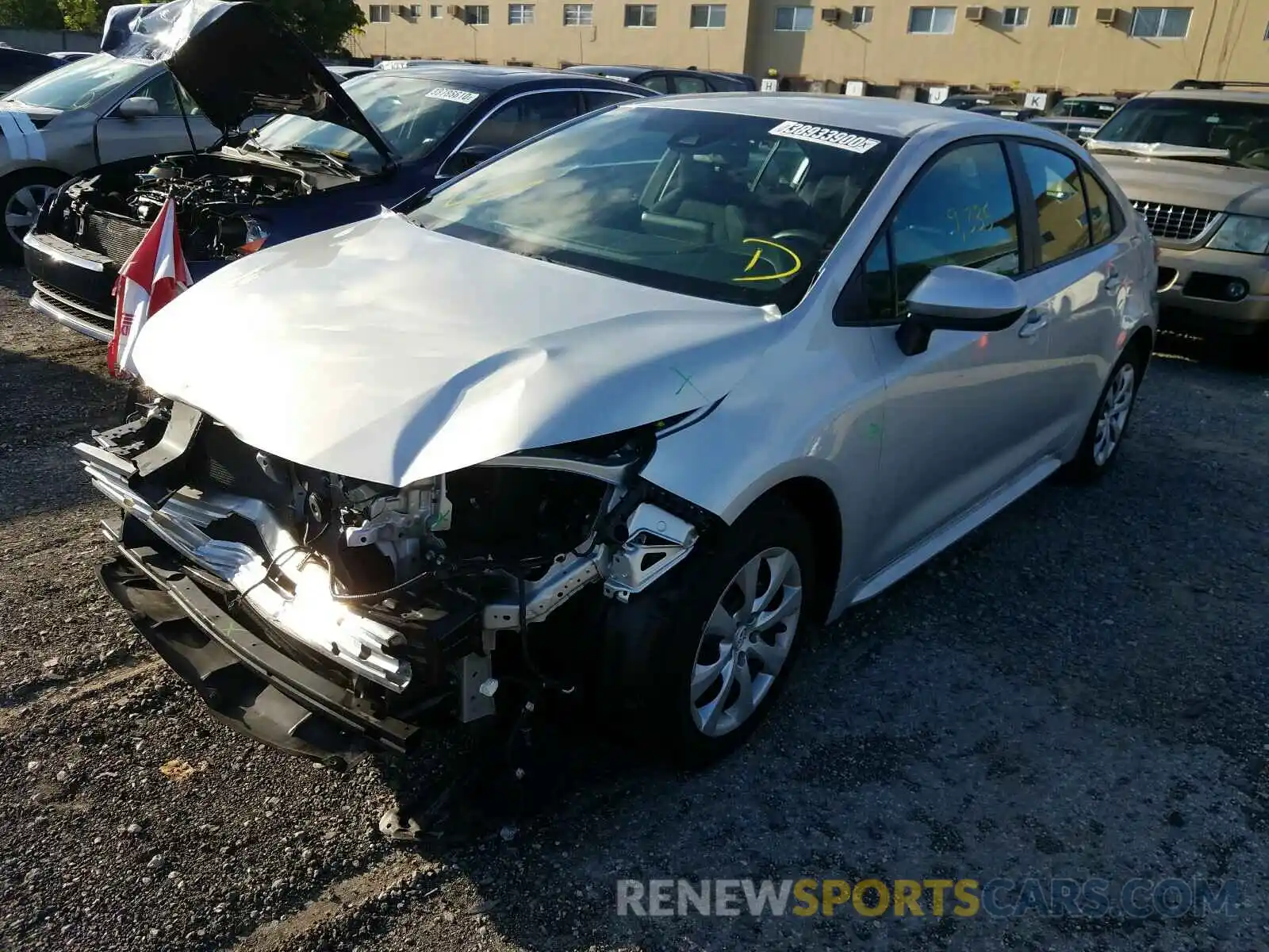 2 Photograph of a damaged car 5YFEPRAE0LP009517 TOYOTA COROLLA 2020