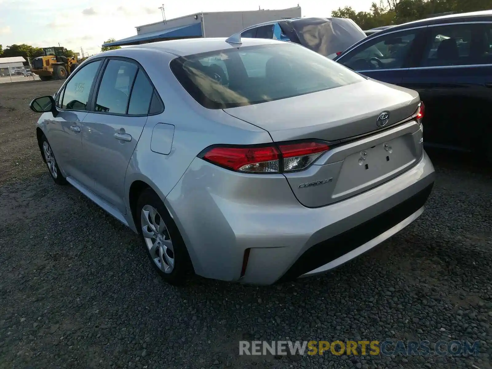 3 Photograph of a damaged car 5YFEPRAE0LP009517 TOYOTA COROLLA 2020