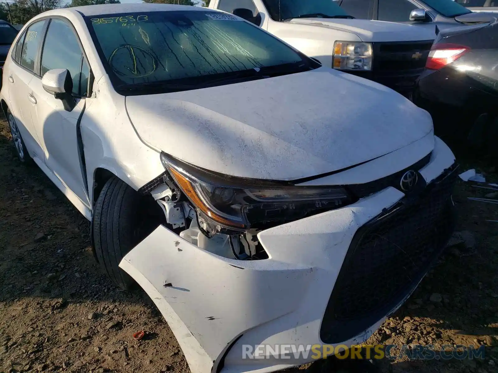 1 Photograph of a damaged car 5YFEPRAE0LP010361 TOYOTA COROLLA 2020