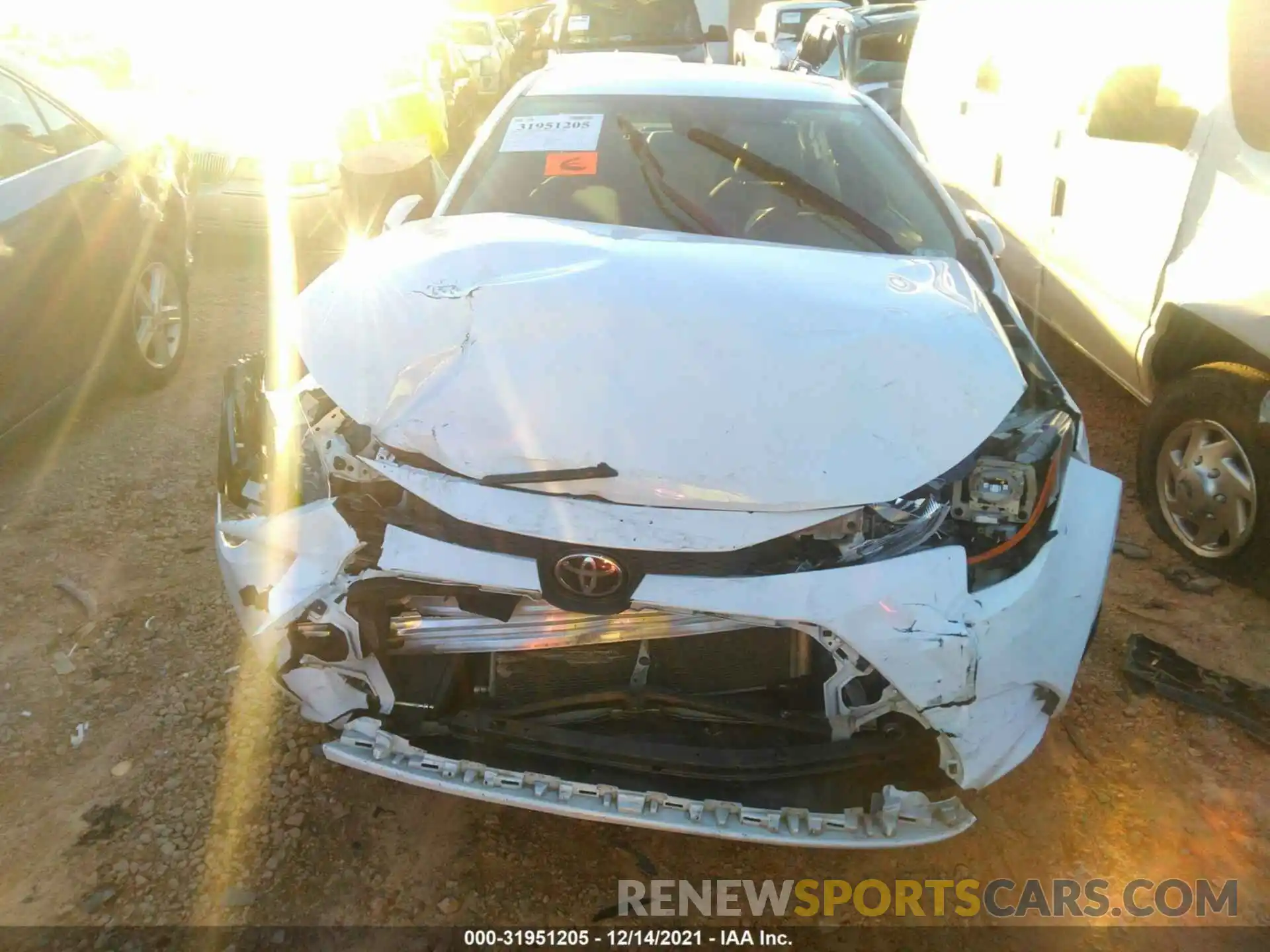 6 Photograph of a damaged car 5YFEPRAE0LP011932 TOYOTA COROLLA 2020