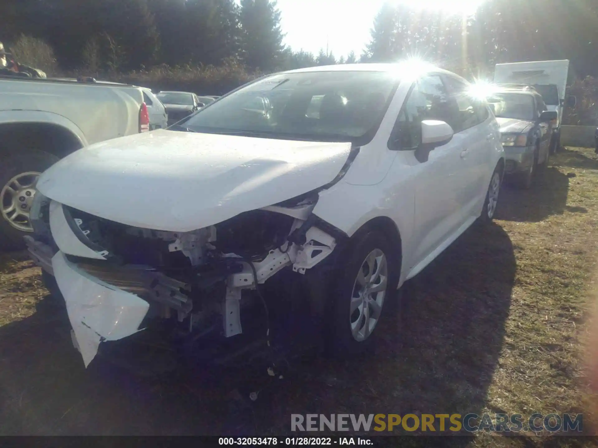 2 Photograph of a damaged car 5YFEPRAE0LP011963 TOYOTA COROLLA 2020