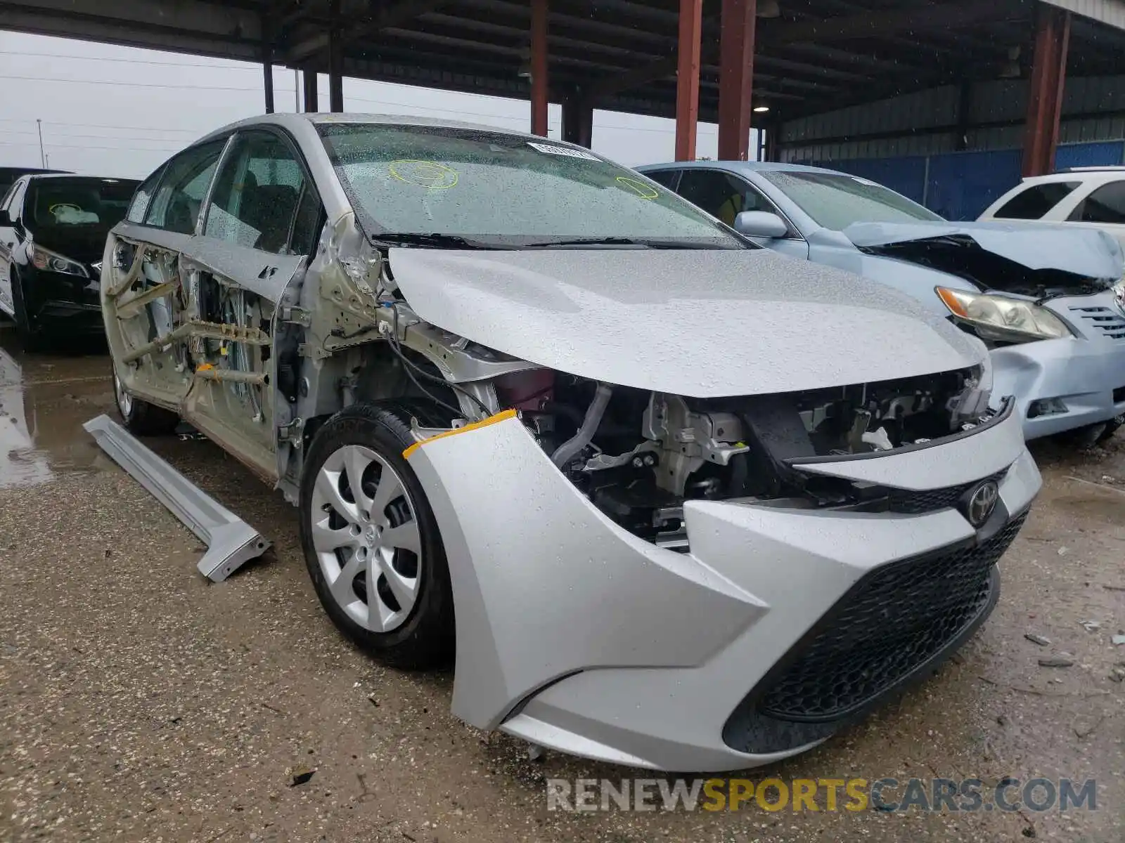 1 Photograph of a damaged car 5YFEPRAE0LP012384 TOYOTA COROLLA 2020