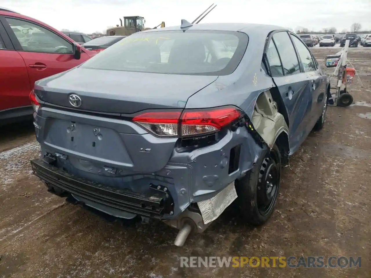 4 Photograph of a damaged car 5YFEPRAE0LP018539 TOYOTA COROLLA 2020