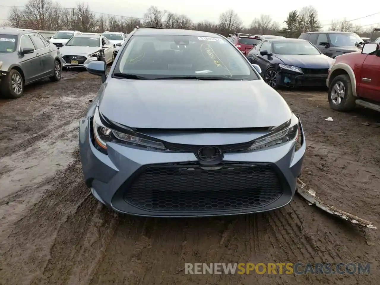 9 Photograph of a damaged car 5YFEPRAE0LP021330 TOYOTA COROLLA 2020