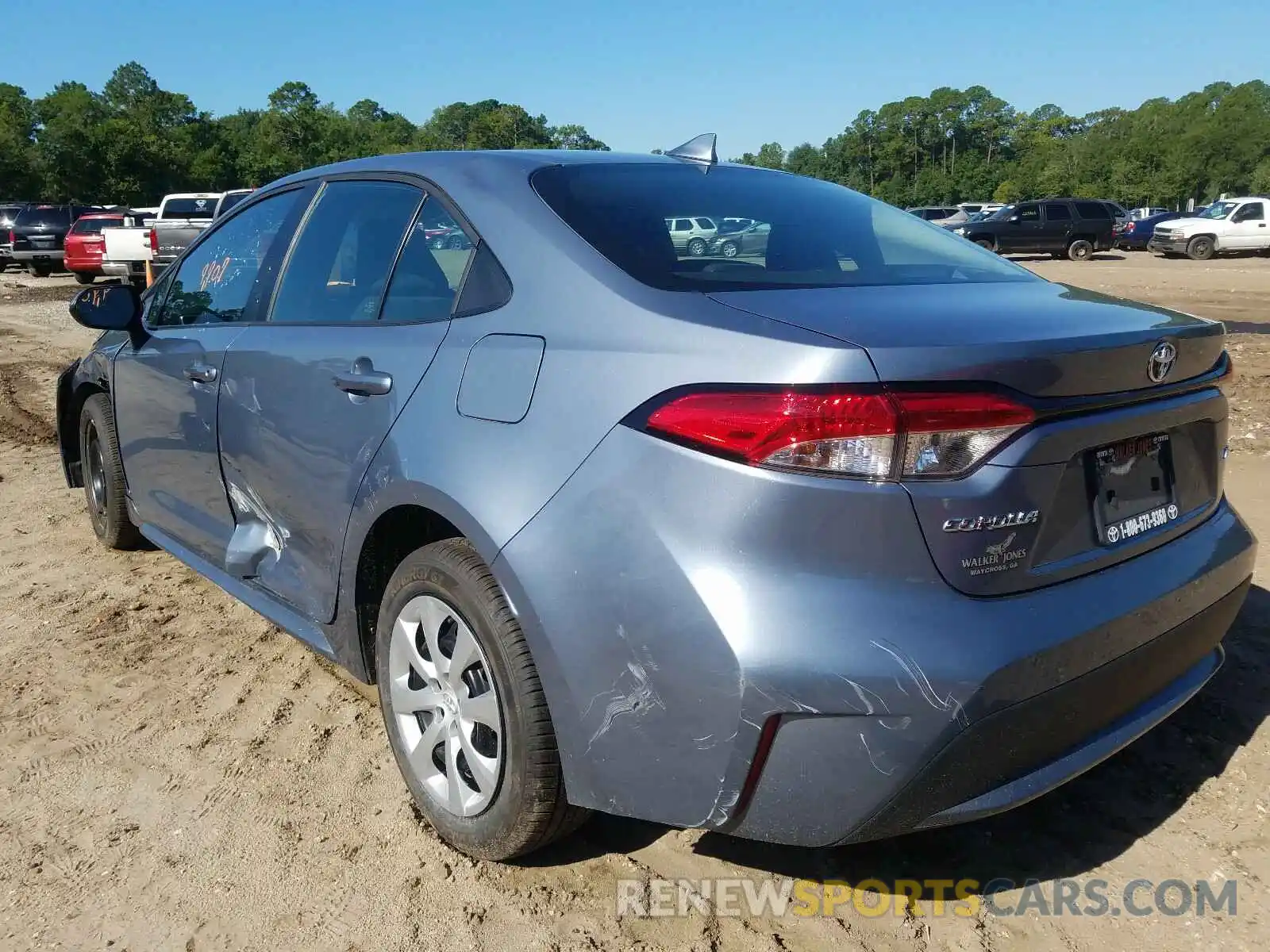 3 Photograph of a damaged car 5YFEPRAE0LP022025 TOYOTA COROLLA 2020