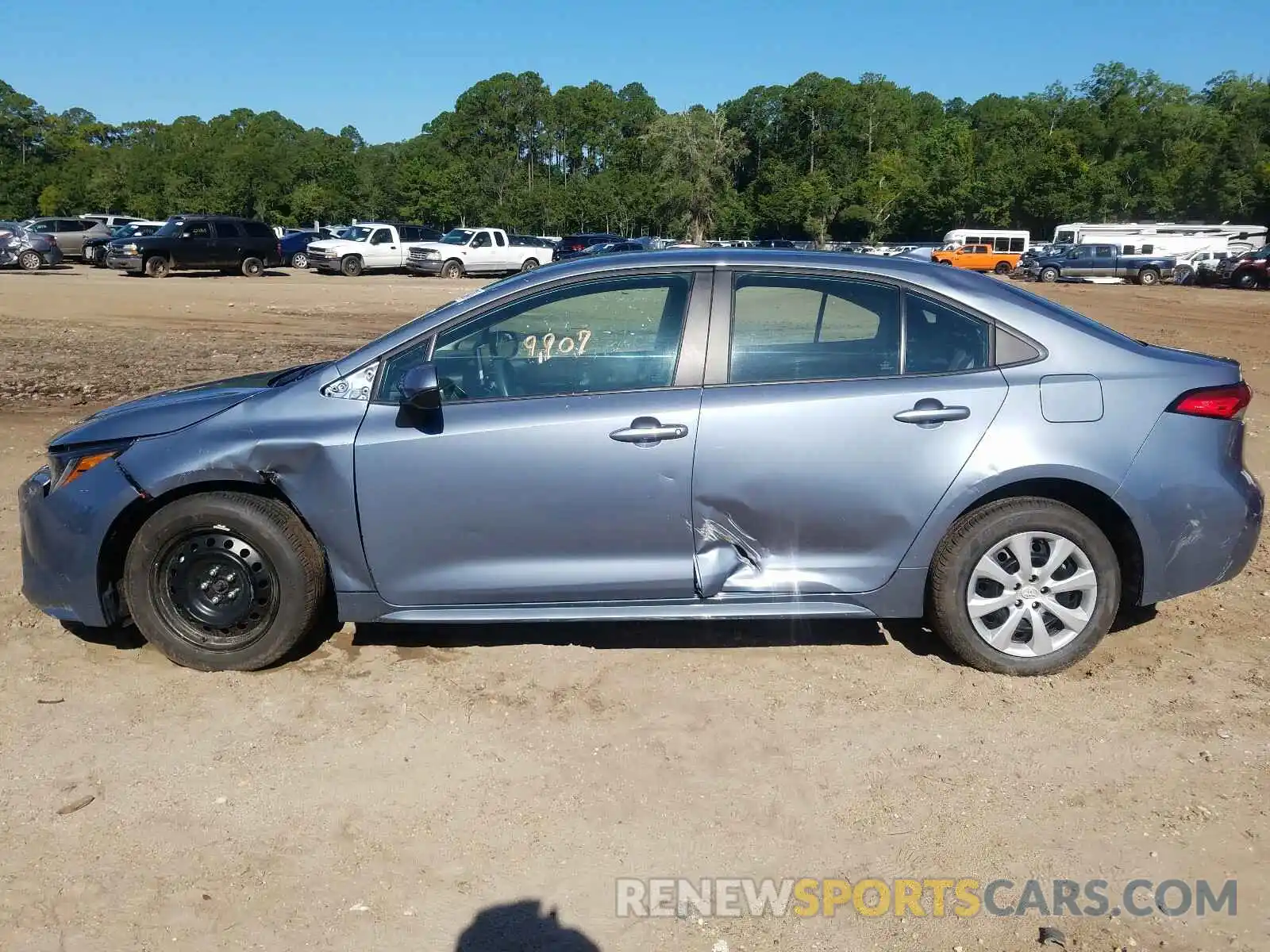 9 Photograph of a damaged car 5YFEPRAE0LP022025 TOYOTA COROLLA 2020