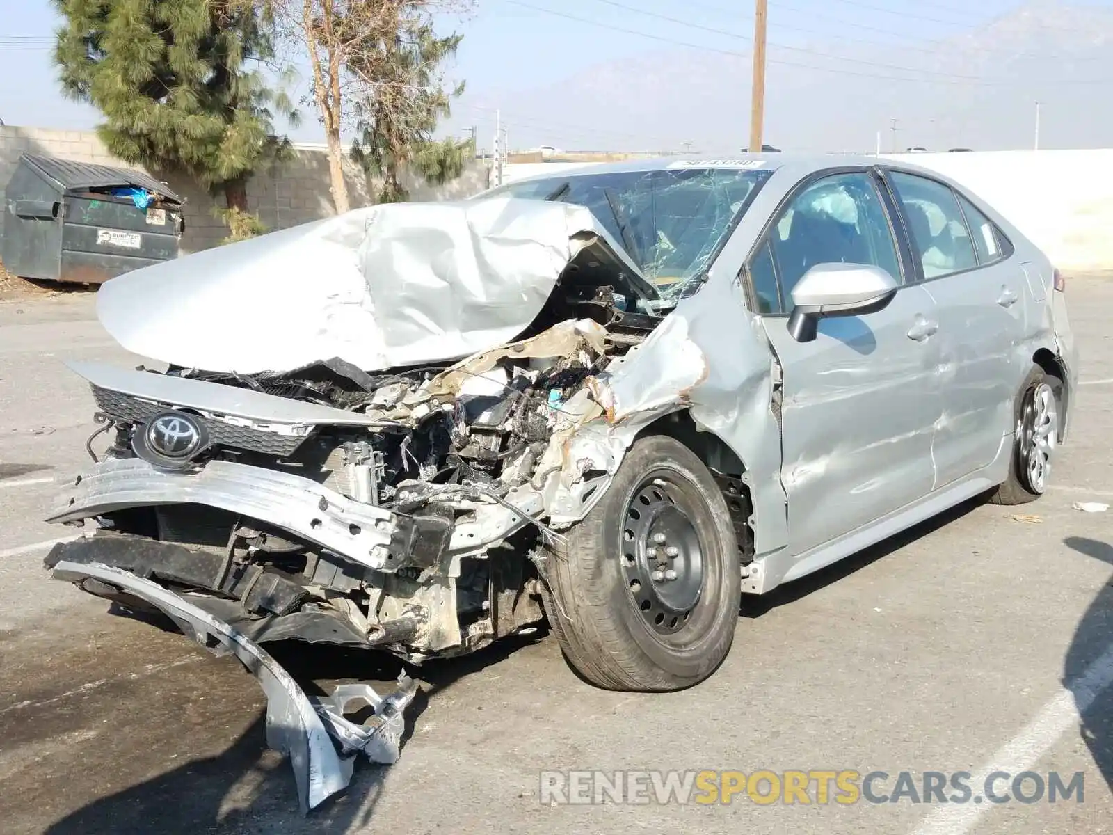 2 Photograph of a damaged car 5YFEPRAE0LP023000 TOYOTA COROLLA 2020