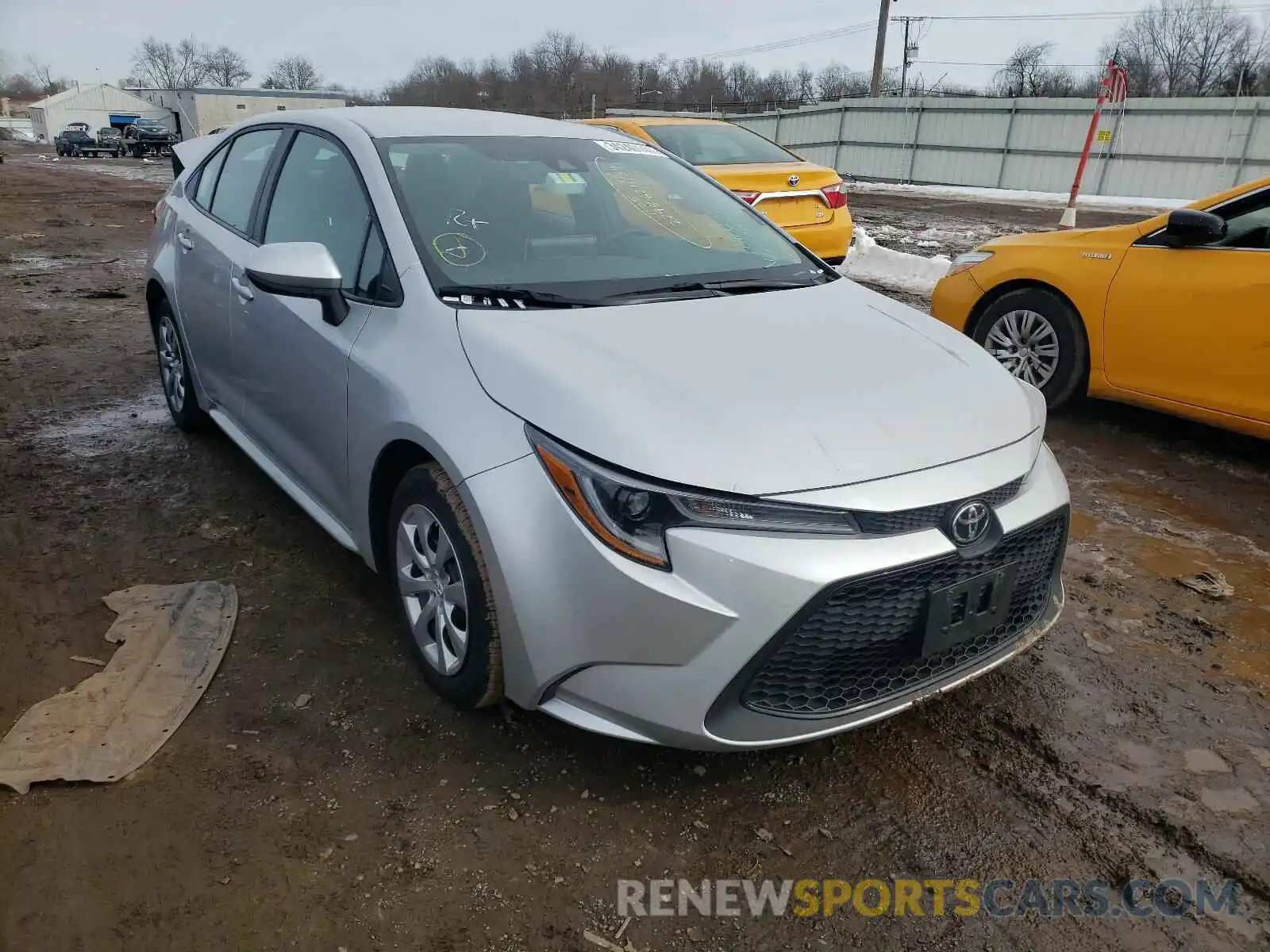 1 Photograph of a damaged car 5YFEPRAE0LP024566 TOYOTA COROLLA 2020