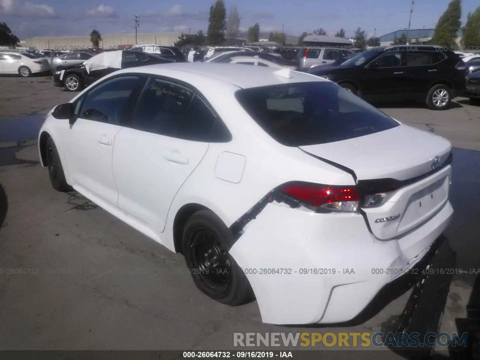 3 Photograph of a damaged car 5YFEPRAE0LP025040 TOYOTA COROLLA 2020