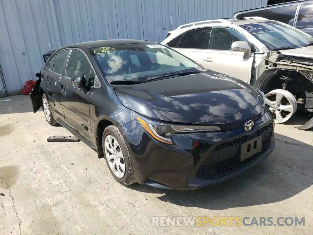 1 Photograph of a damaged car 5YFEPRAE0LP025989 TOYOTA COROLLA 2020