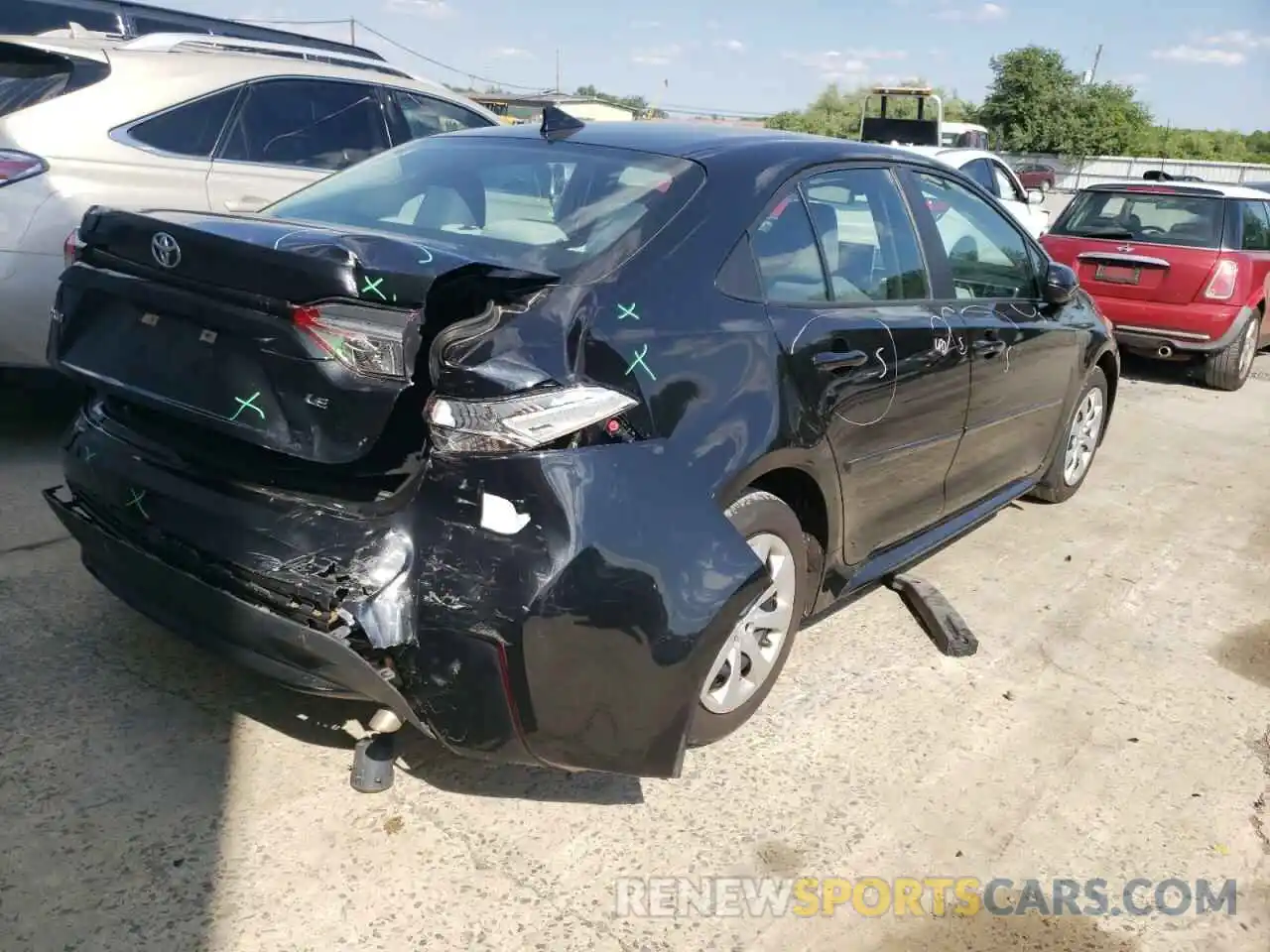 4 Photograph of a damaged car 5YFEPRAE0LP025989 TOYOTA COROLLA 2020