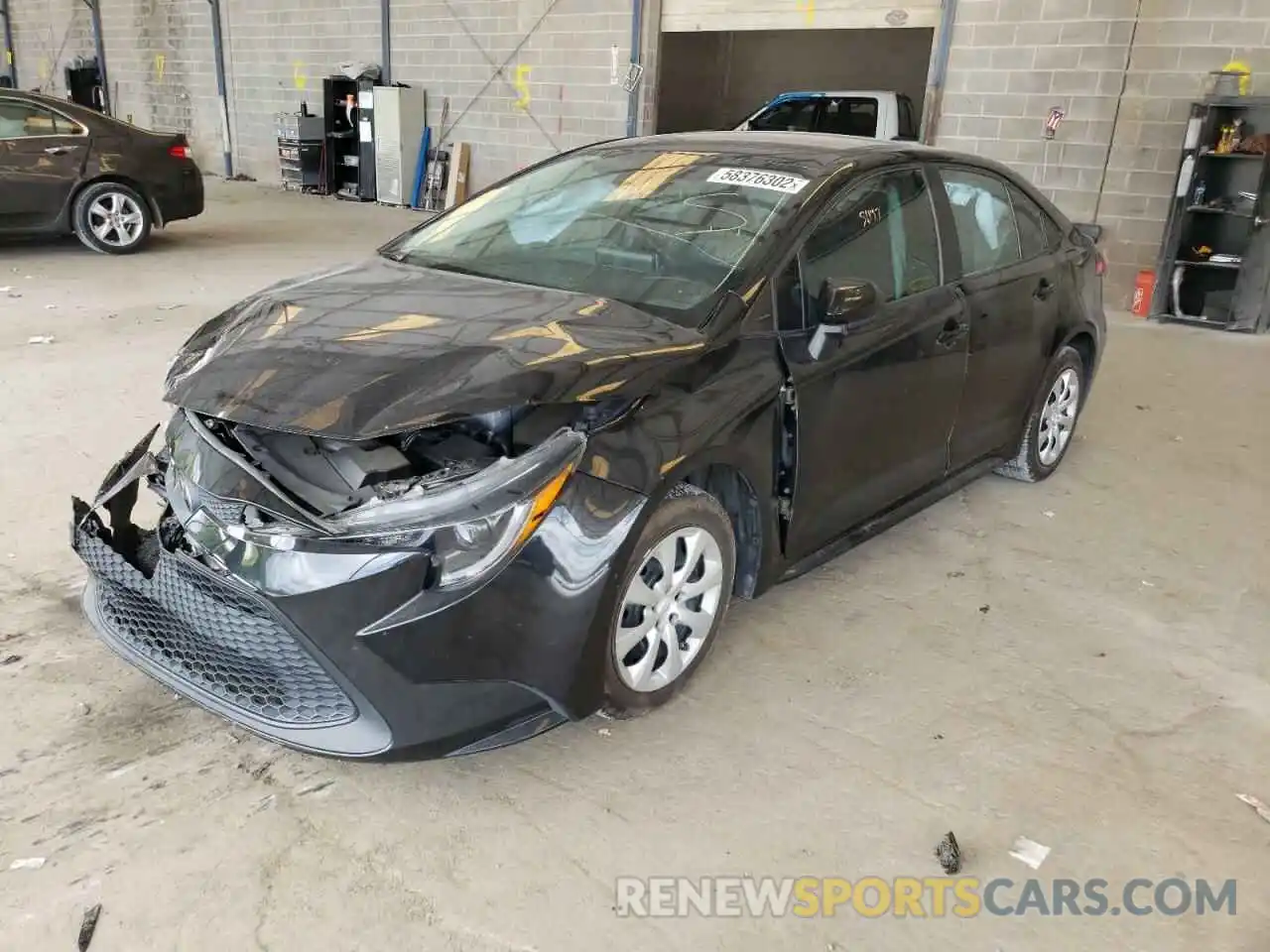 2 Photograph of a damaged car 5YFEPRAE0LP026480 TOYOTA COROLLA 2020