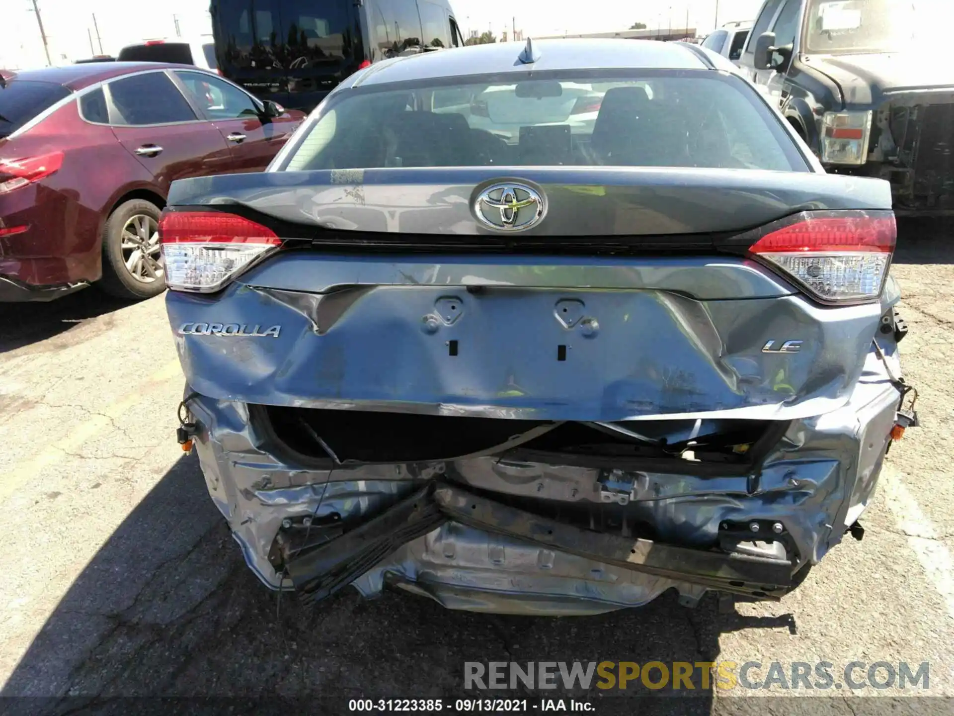 6 Photograph of a damaged car 5YFEPRAE0LP027581 TOYOTA COROLLA 2020