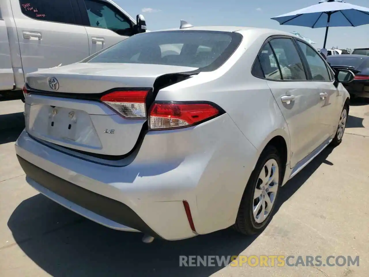 4 Photograph of a damaged car 5YFEPRAE0LP027743 TOYOTA COROLLA 2020