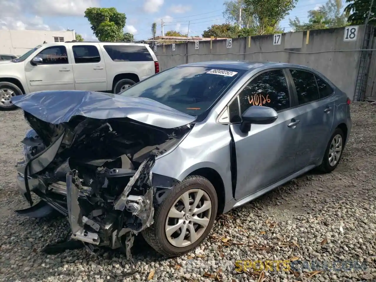 2 Photograph of a damaged car 5YFEPRAE0LP027967 TOYOTA COROLLA 2020