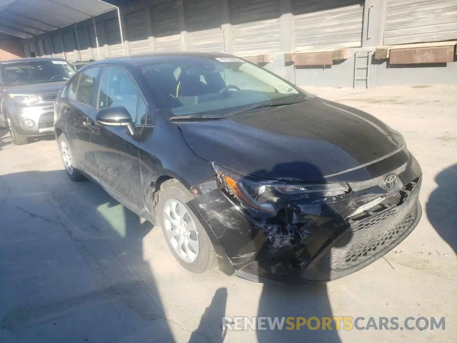 1 Photograph of a damaged car 5YFEPRAE0LP030156 TOYOTA COROLLA 2020